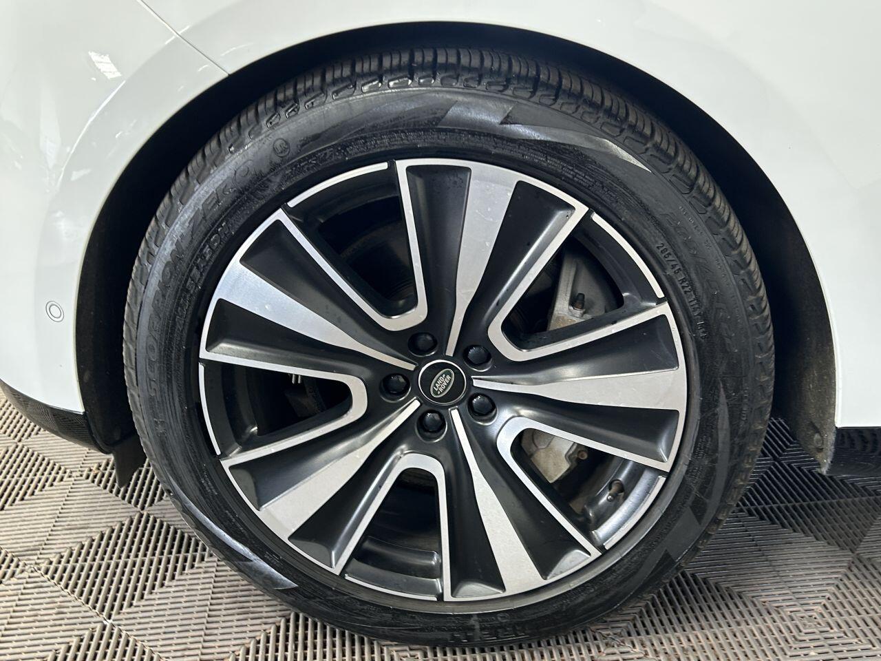 Land Rover Range Rover view 29