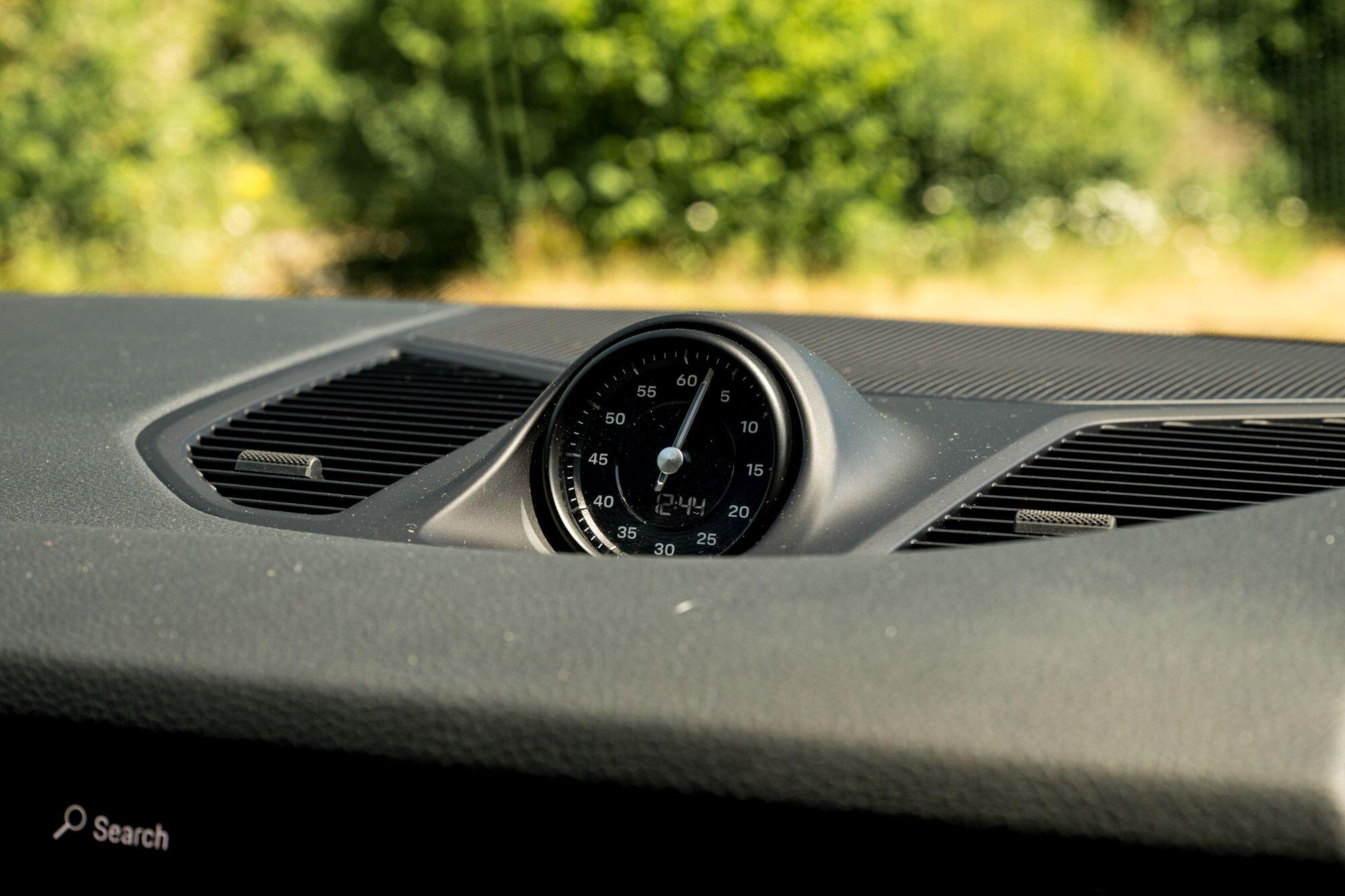 Porsche Cayenne view 42