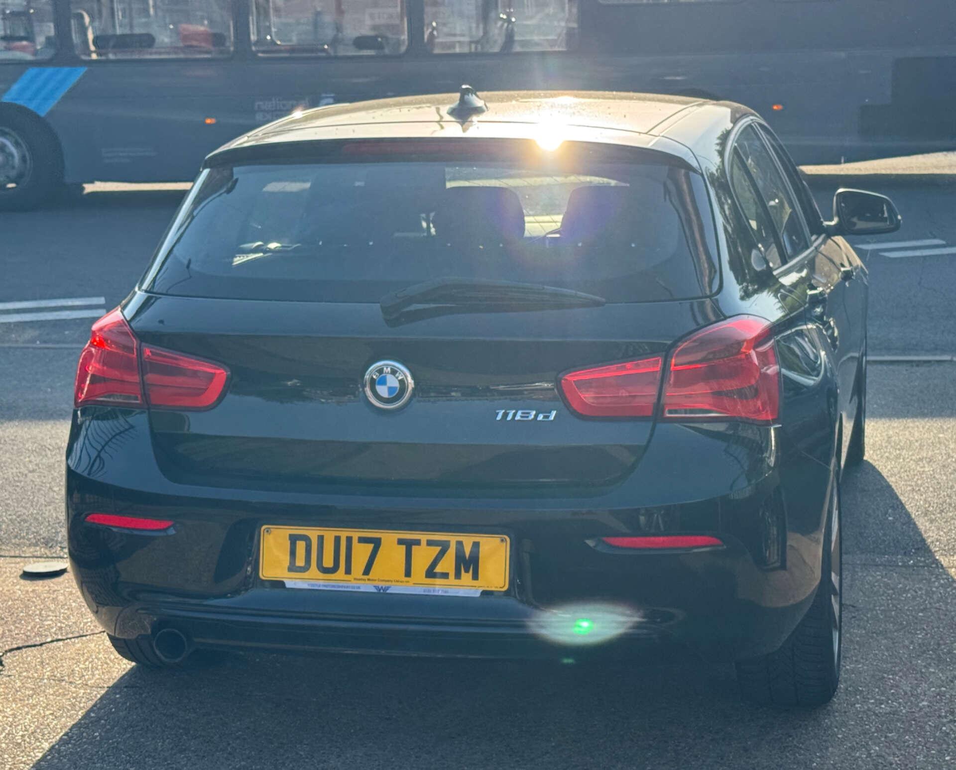 BMW 1 Series view 9
