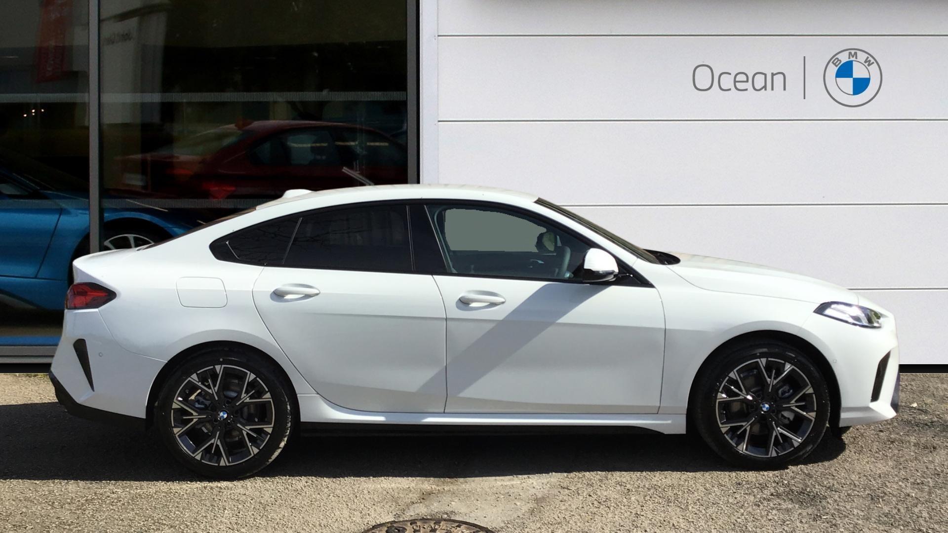 BMW 2 Series view 3