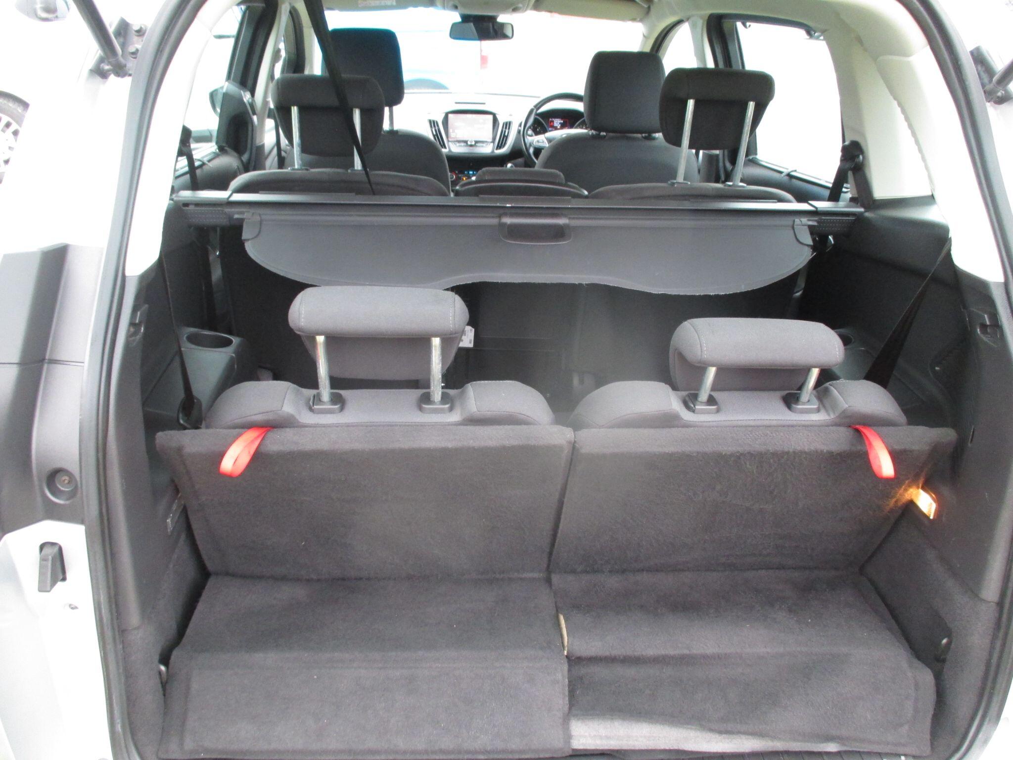 2016 Ford Grand C-Max image 28