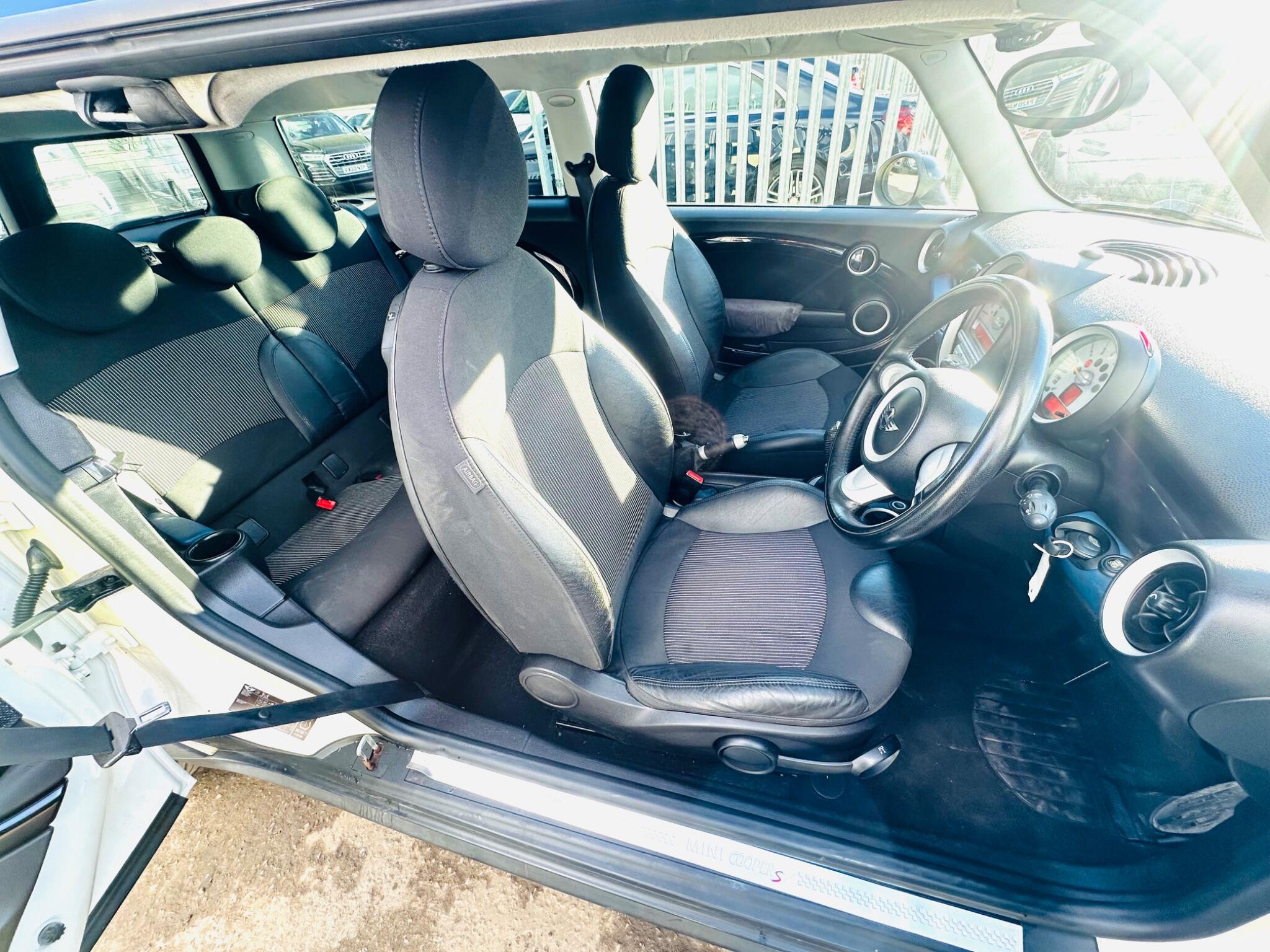 Mini Clubman view 21