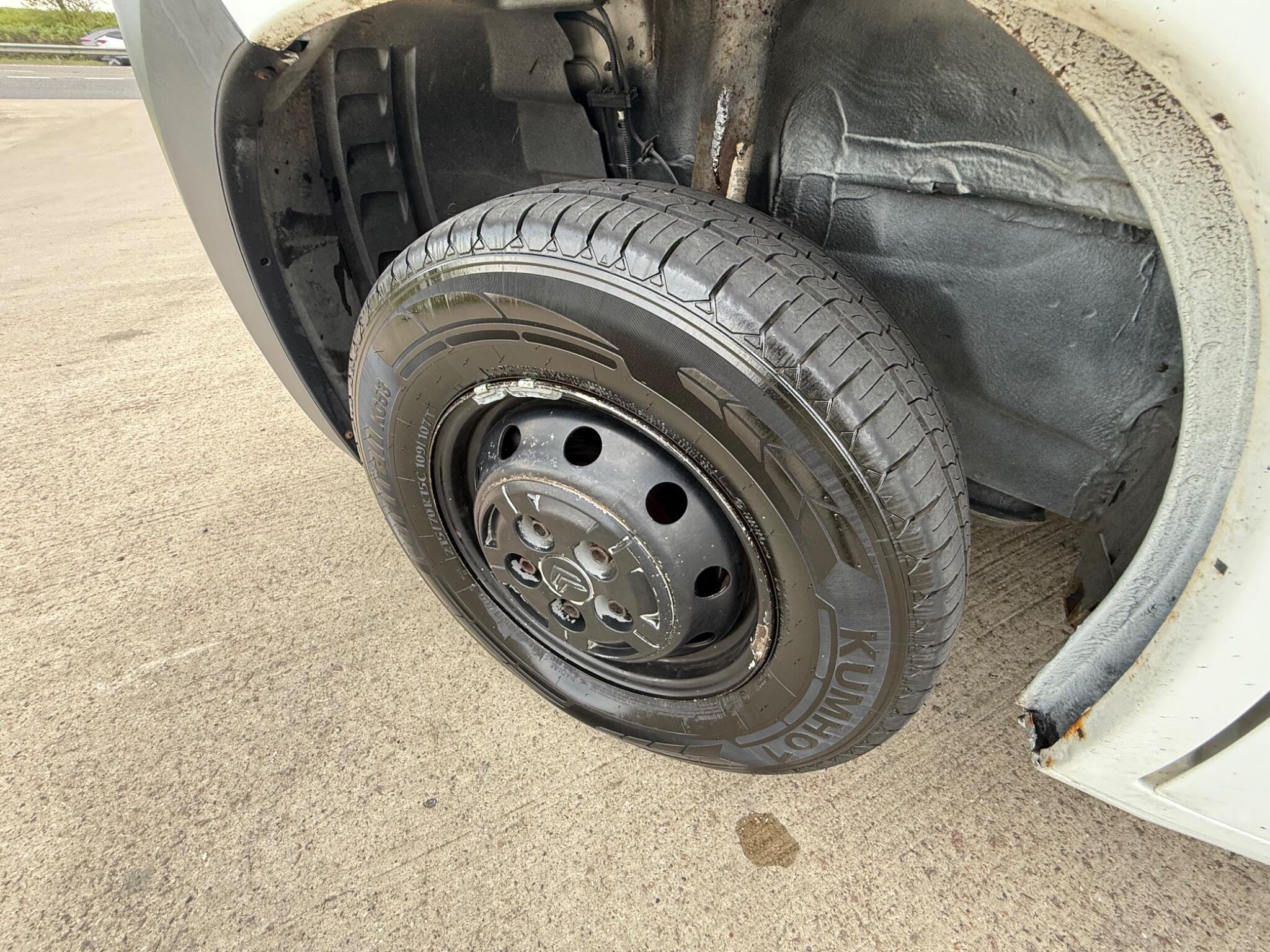 Citroen Relay 2.2 HDi 35 Enterprise L3 H2 4dr — photo 63 of 134