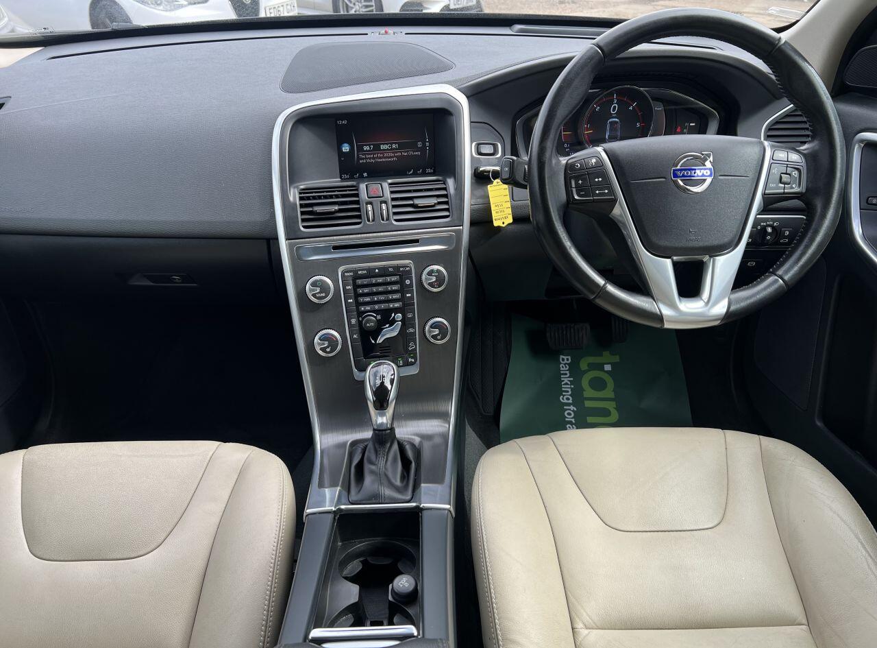 Volvo XC60 view 29