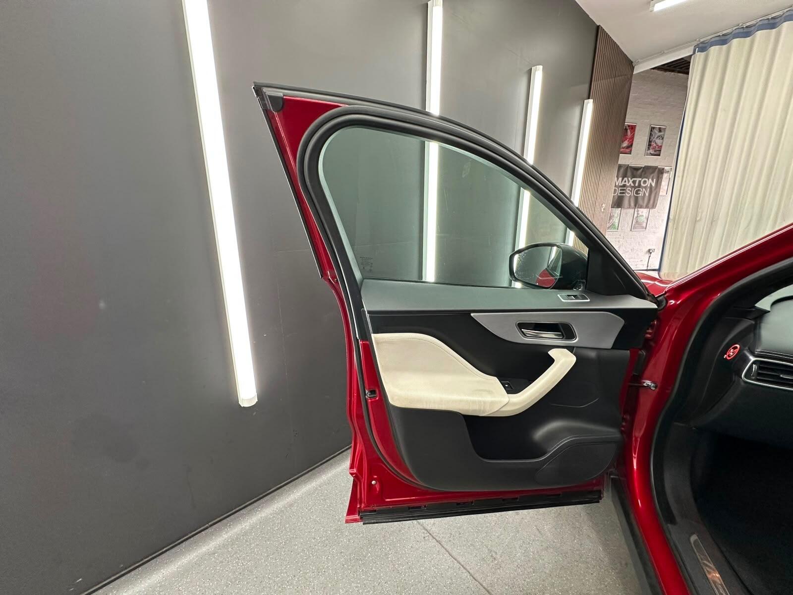Jaguar F-Pace view 18