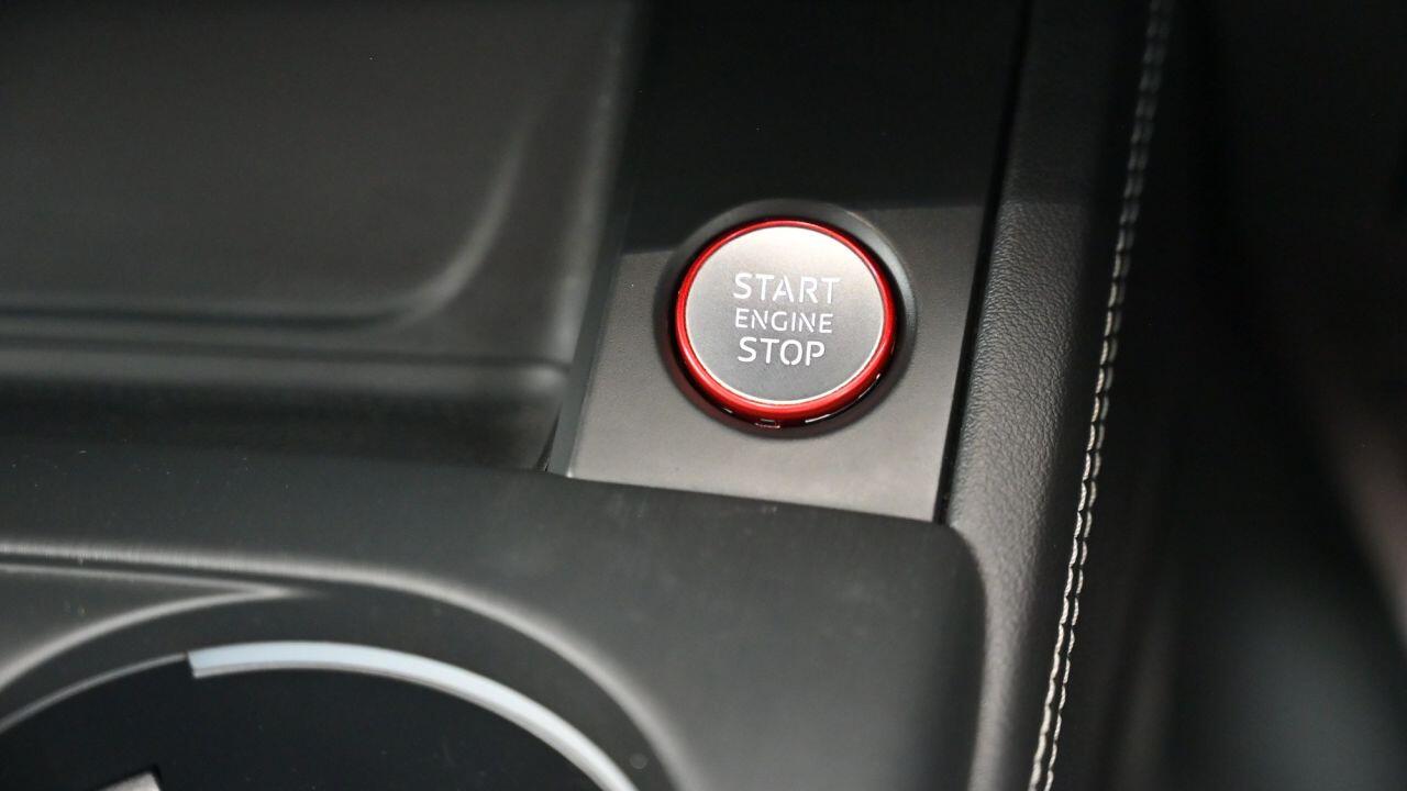 Audi S4 Avant view 34