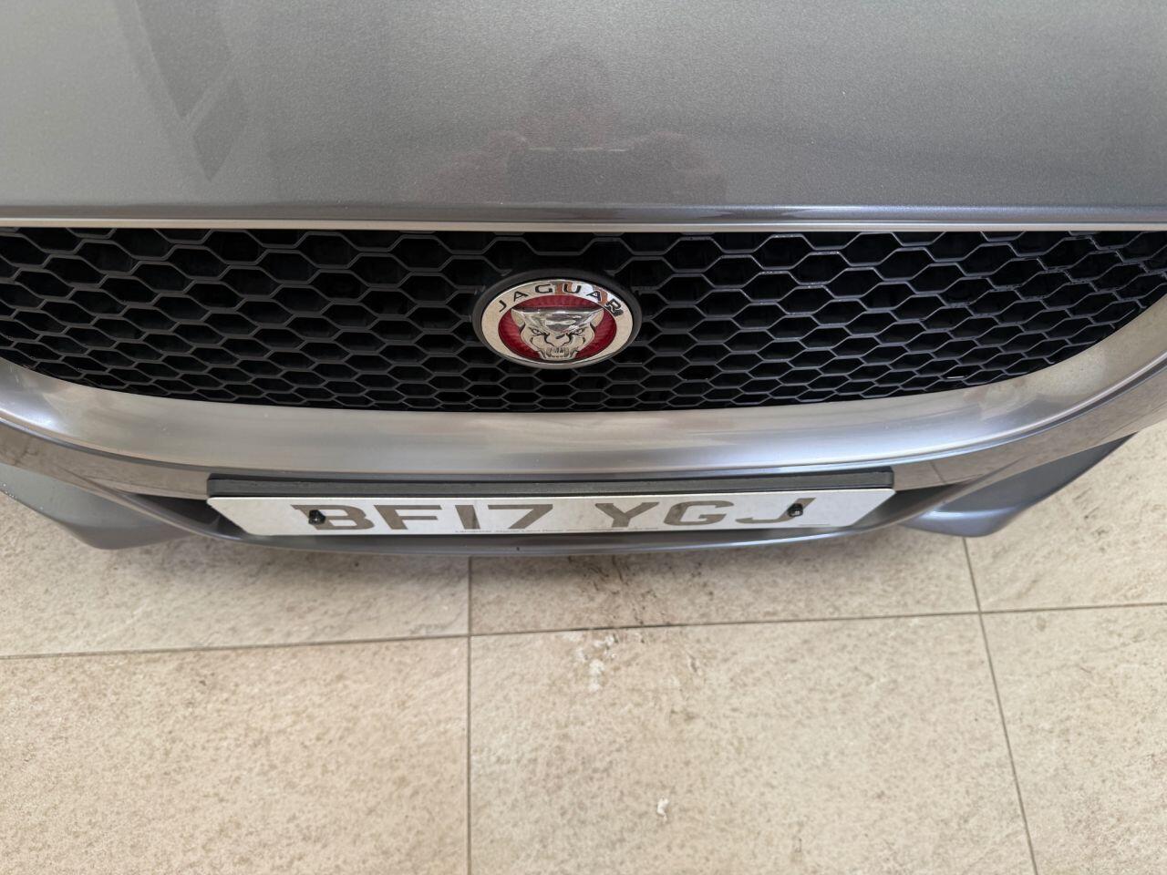 Jaguar Xe view 12