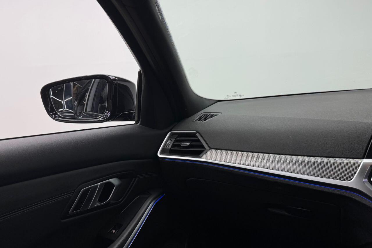 BMW 3 Series view 47