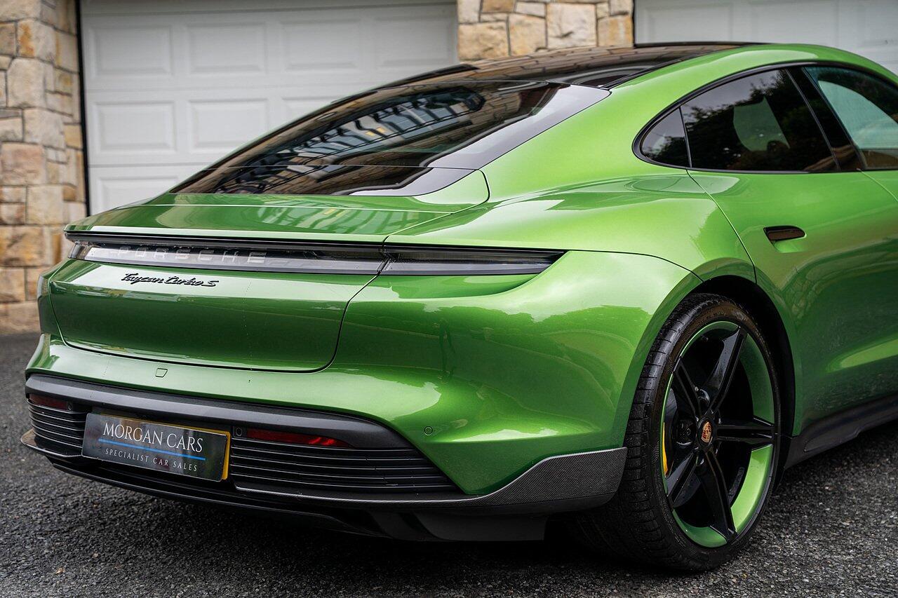 Porsche Taycan view 18