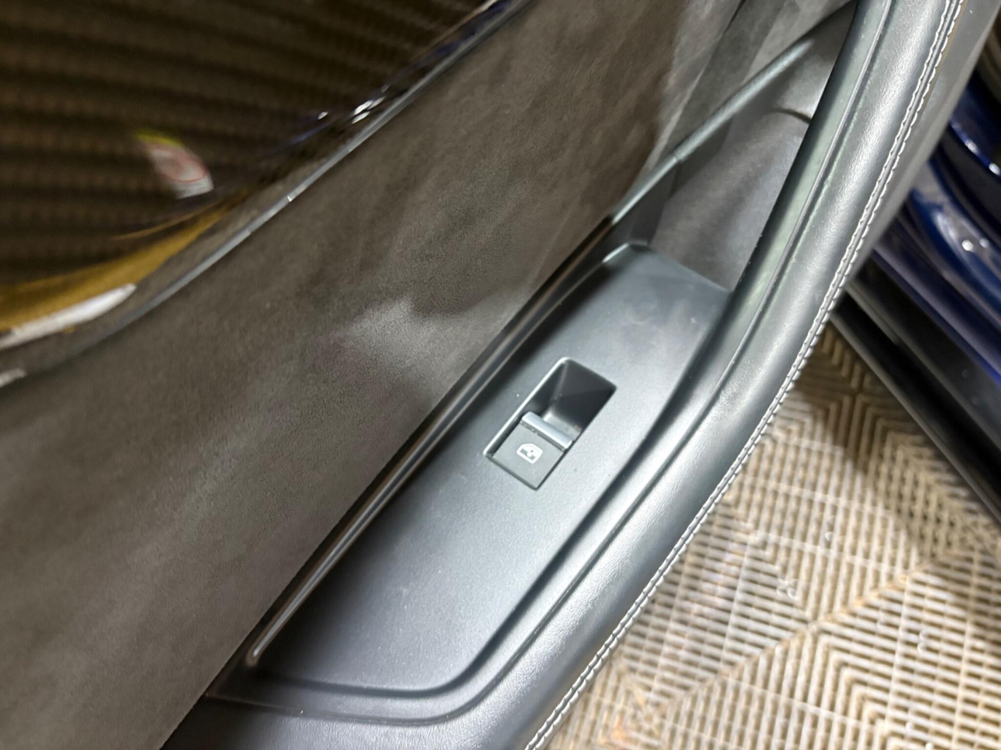 Audi RS4 Avant view 58