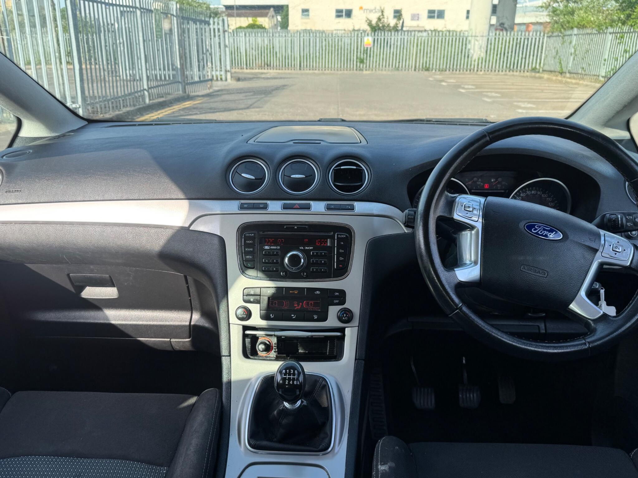 Ford S-Max view 20