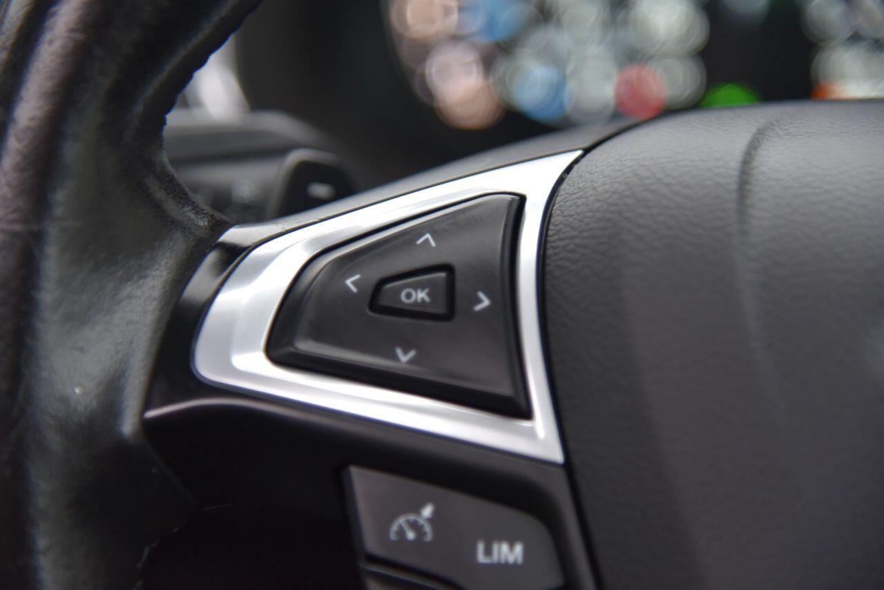 Ford Galaxy view 35