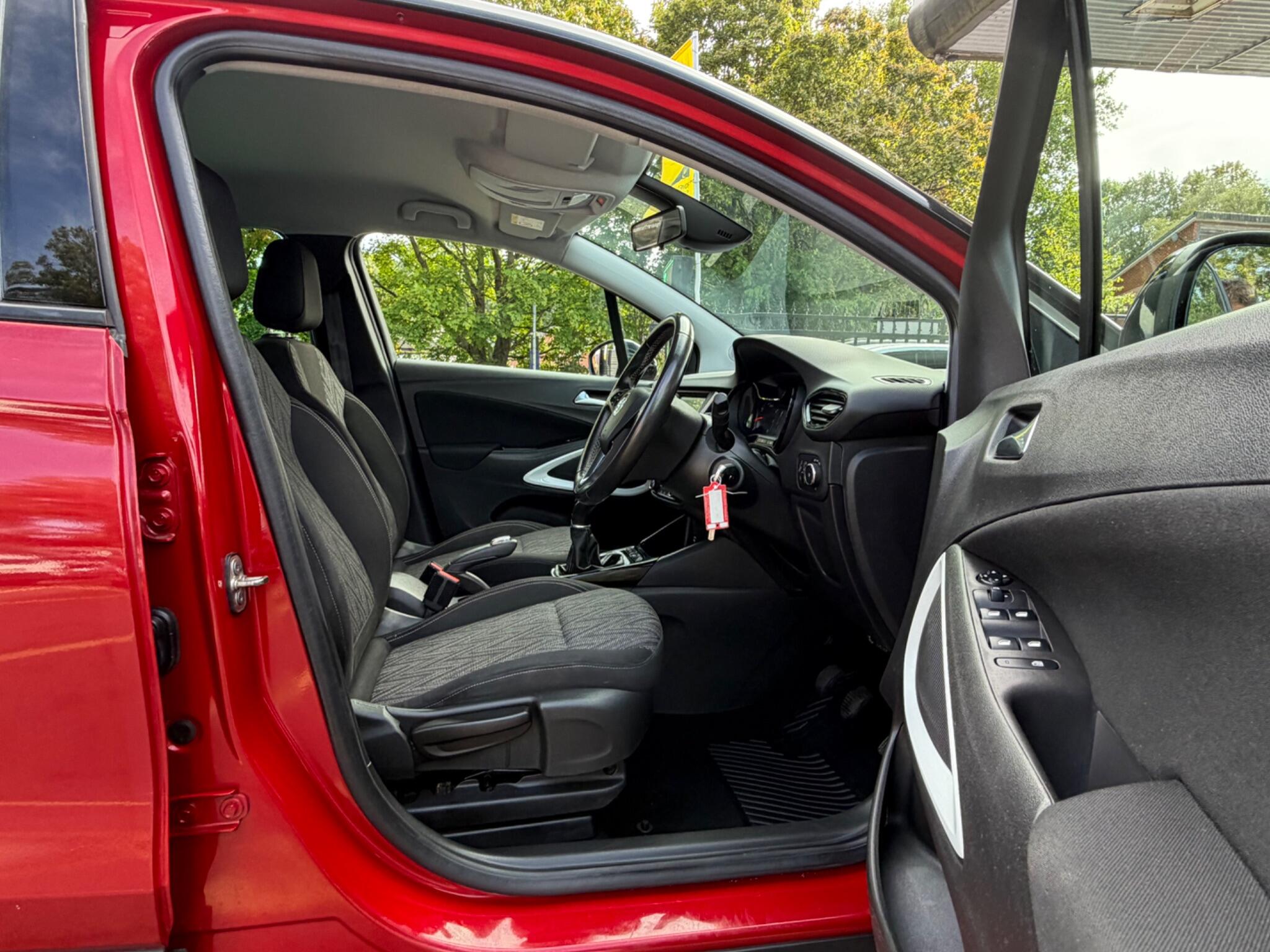 Vauxhall Crossland X view 17