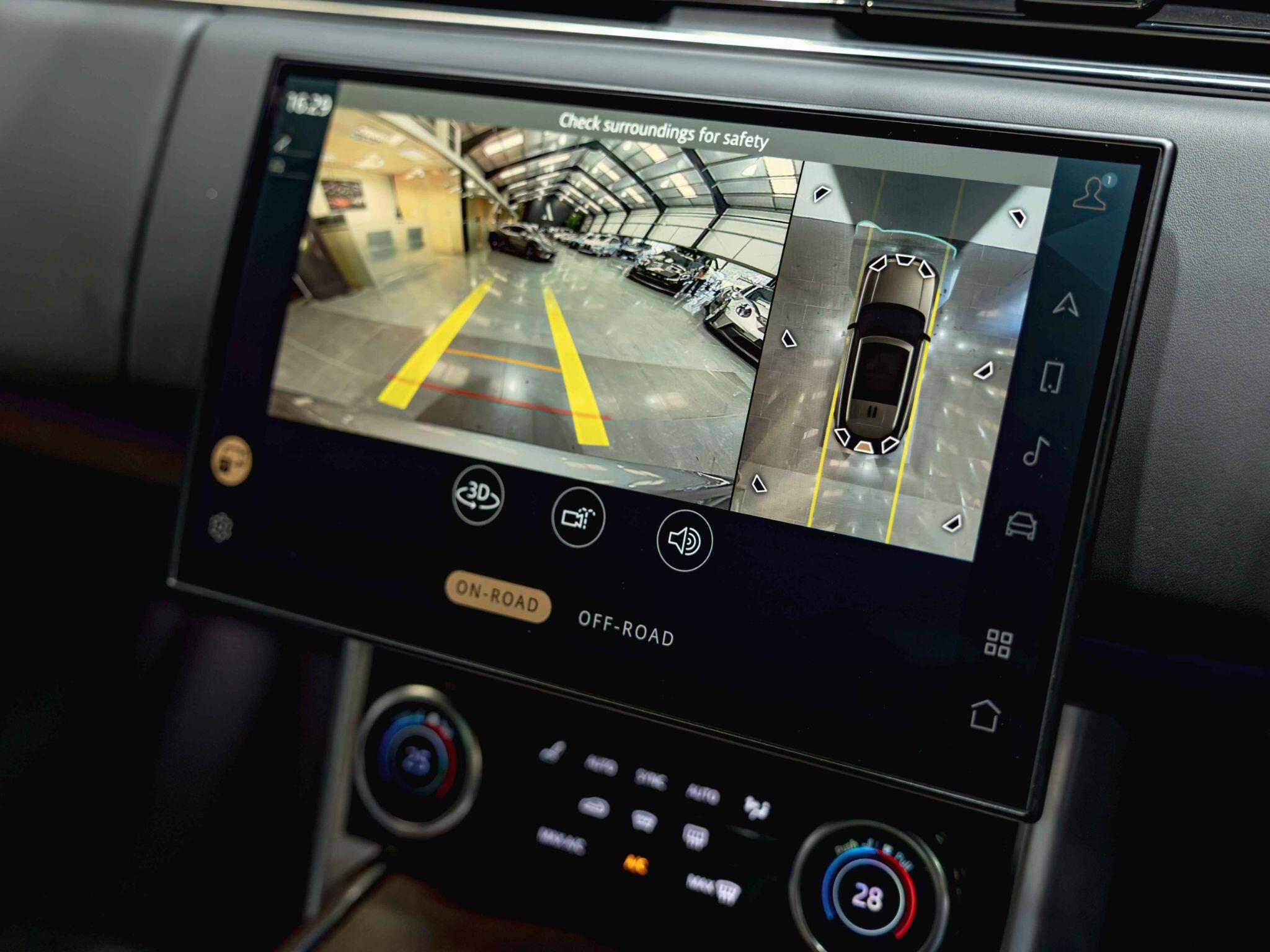 Land Rover Range Rover view 19