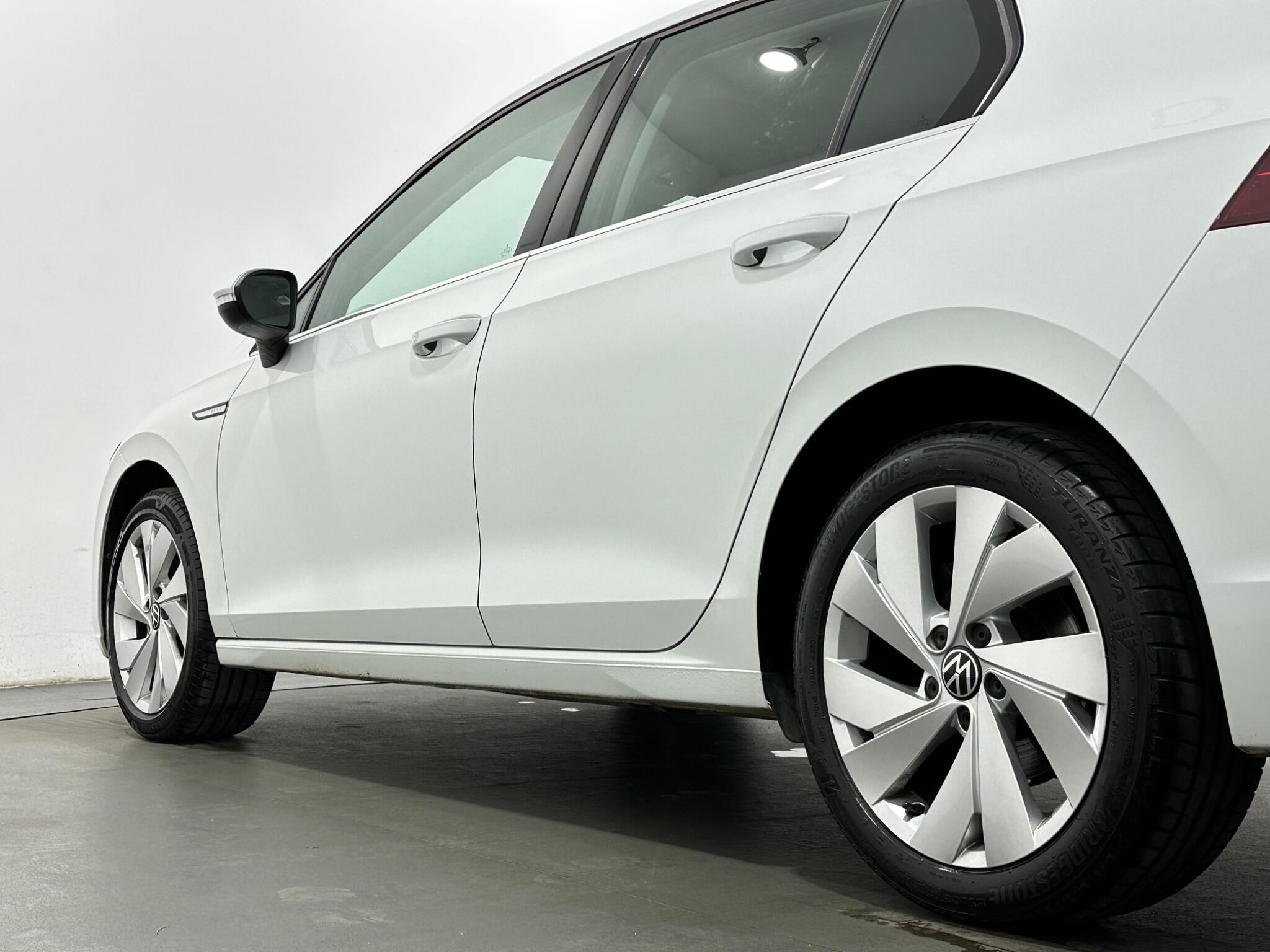 Volkswagen Golf view 48