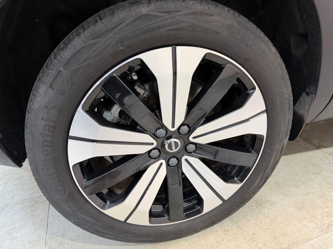 Volvo C40 view 33