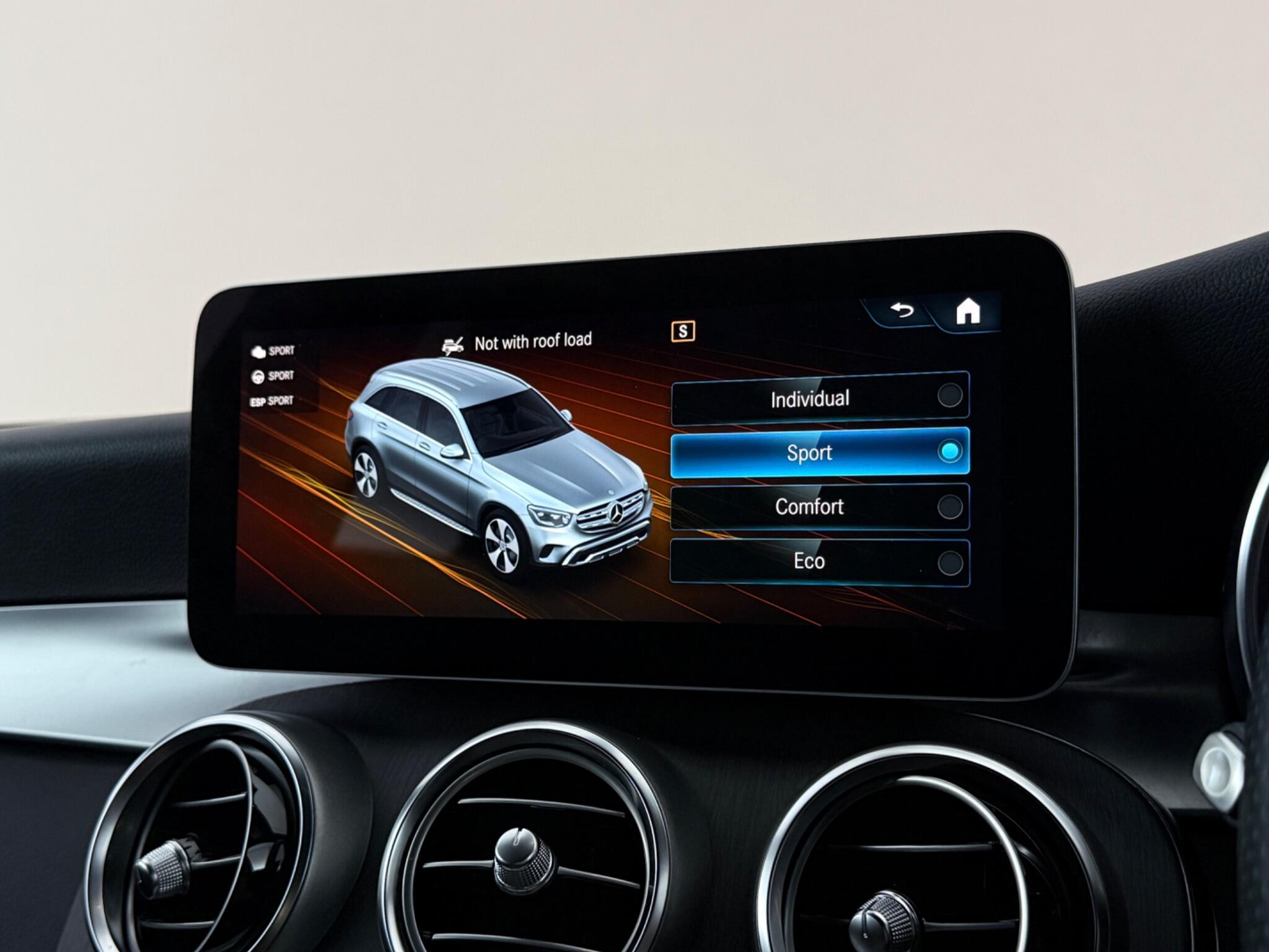 Mercedes-Benz GLC view 31