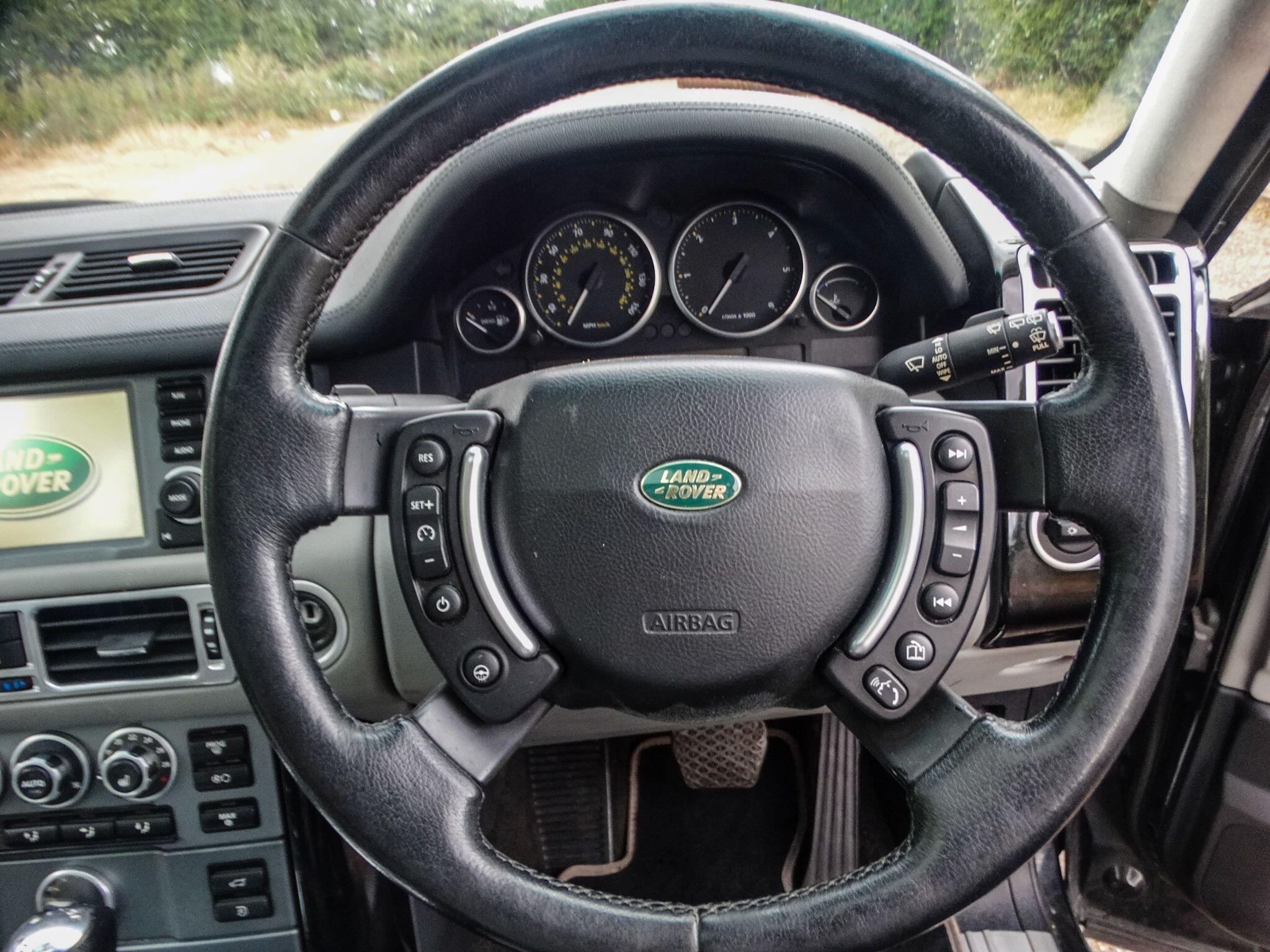 Land Rover Range Rover view 7