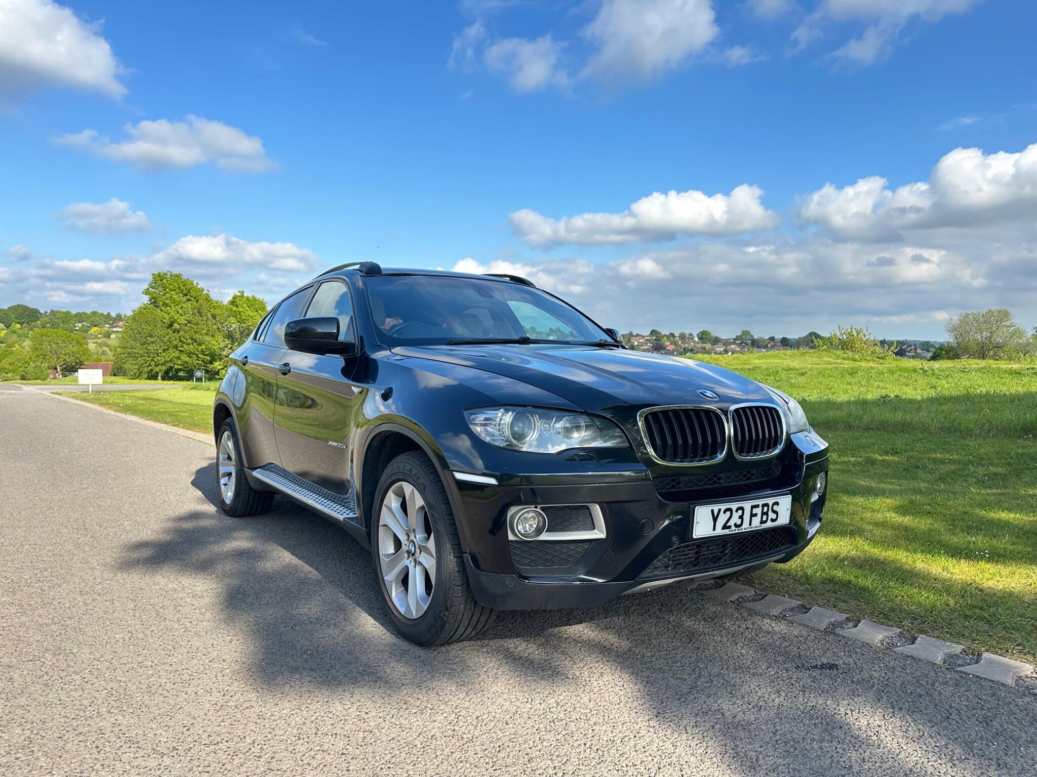BMW X6 view 5