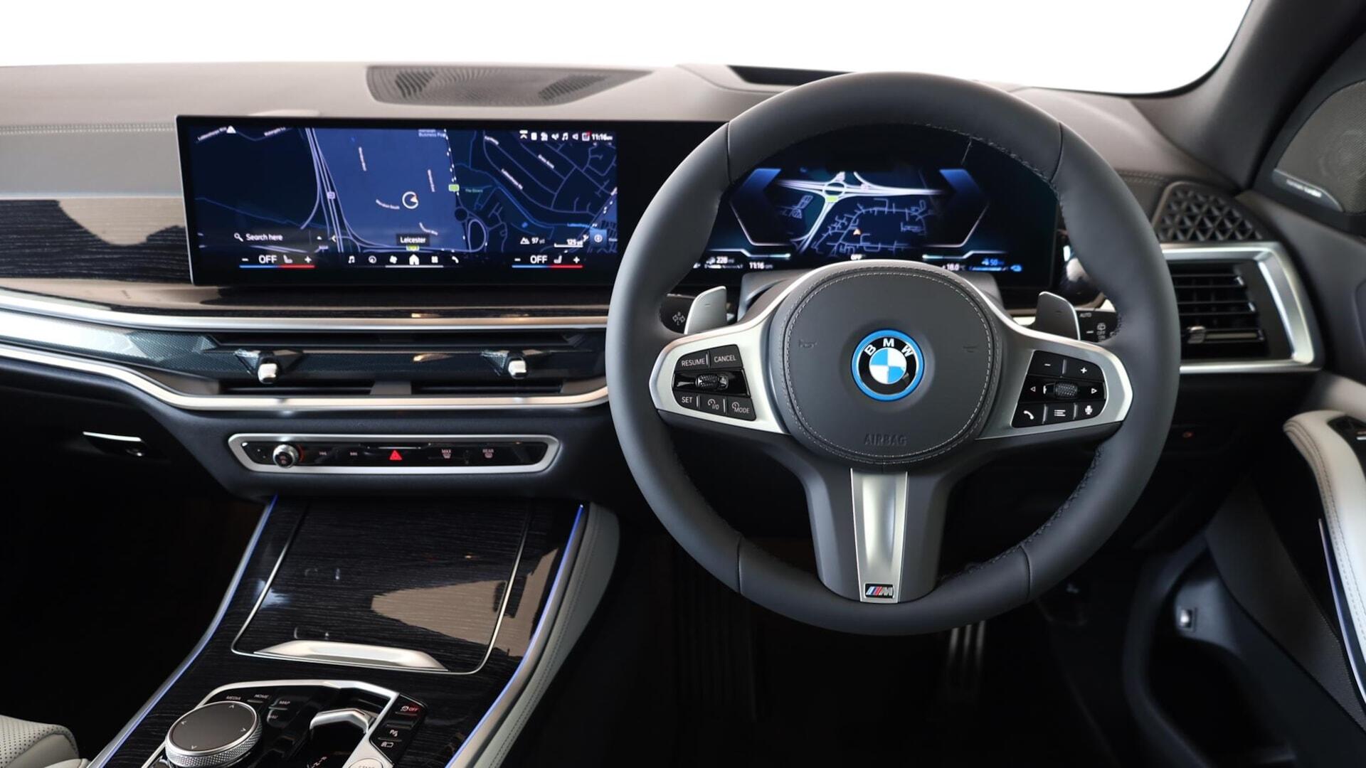 BMW X5 view 5