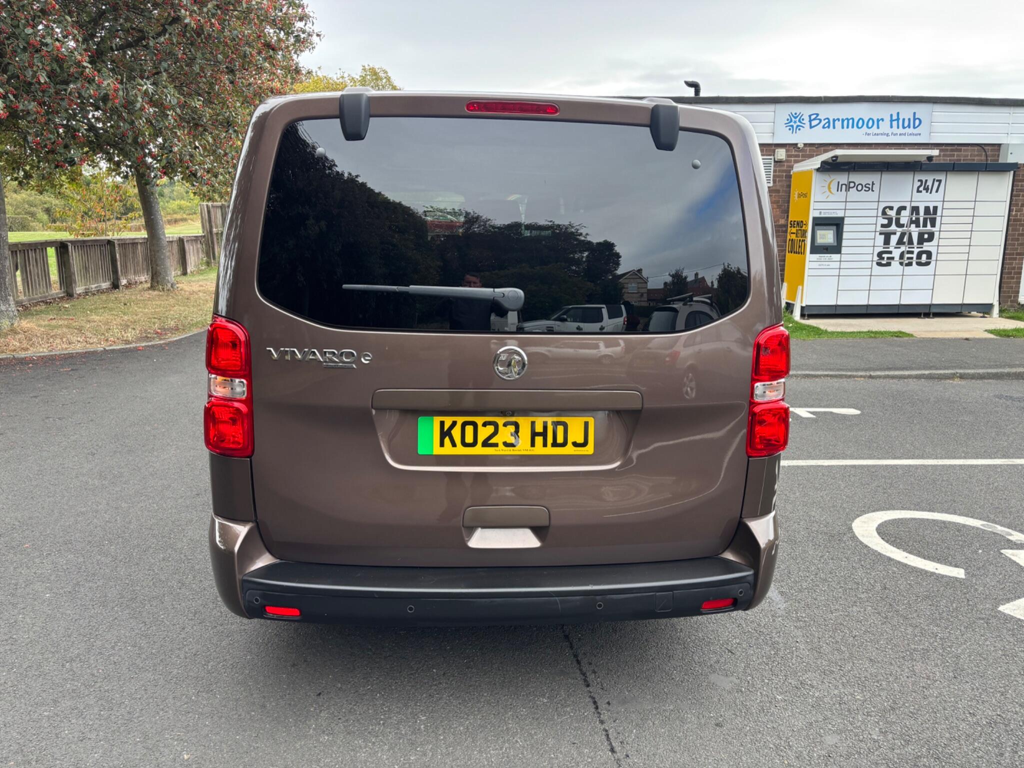 Vauxhall Vivaro Life Electric view 6
