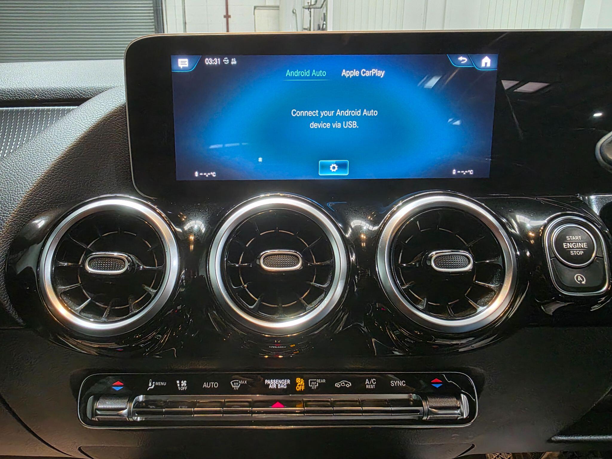Mercedes-Benz B Class view 9