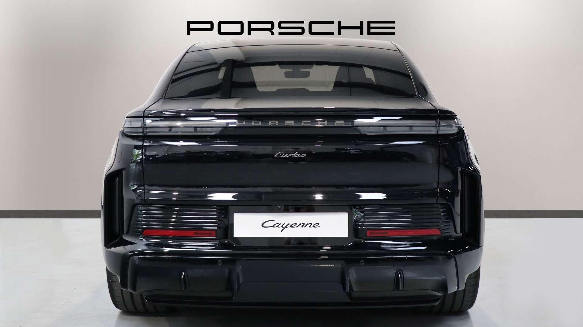 Porsche Cayenne view 6