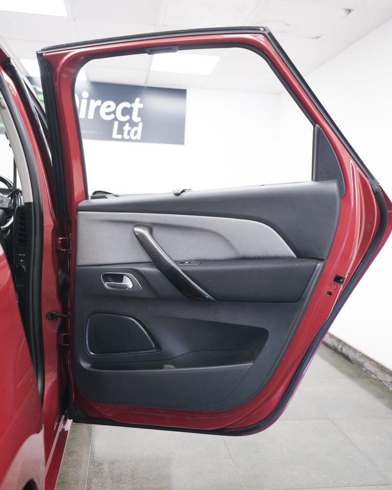 Citroen C4 Picasso view 18