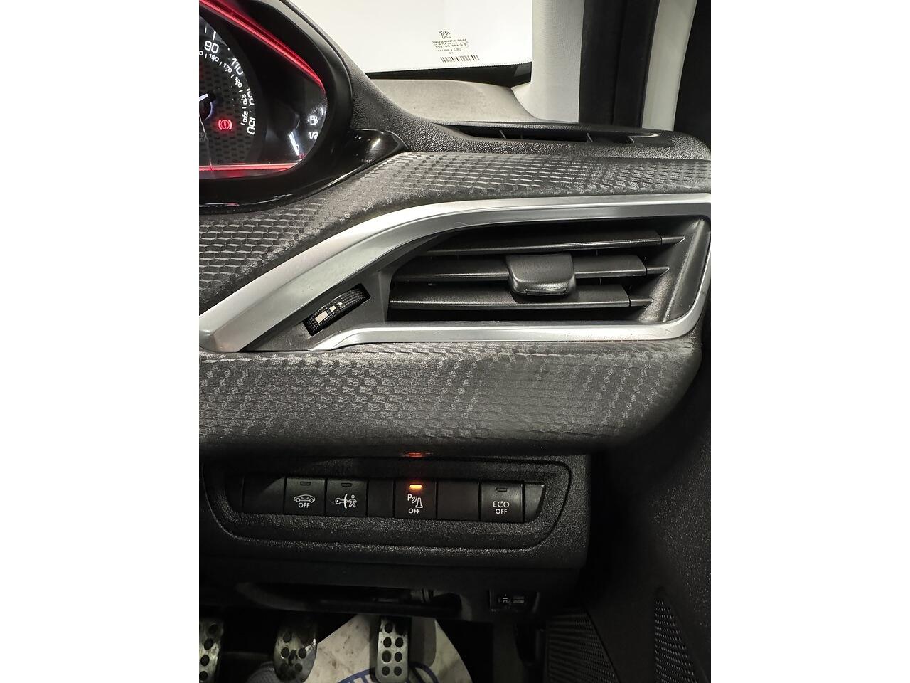 Peugeot 2008 view 26