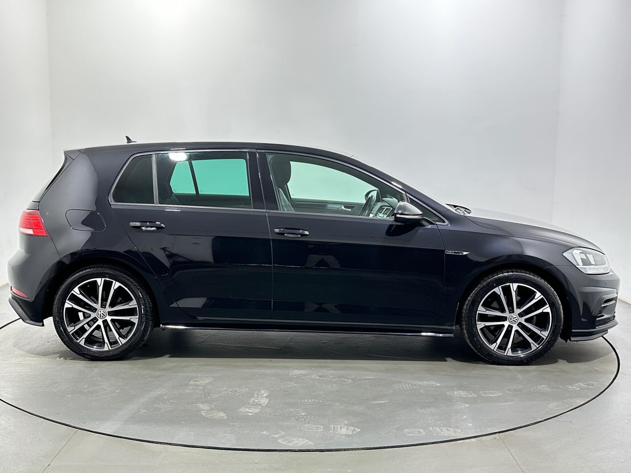 Volkswagen Golf view 9