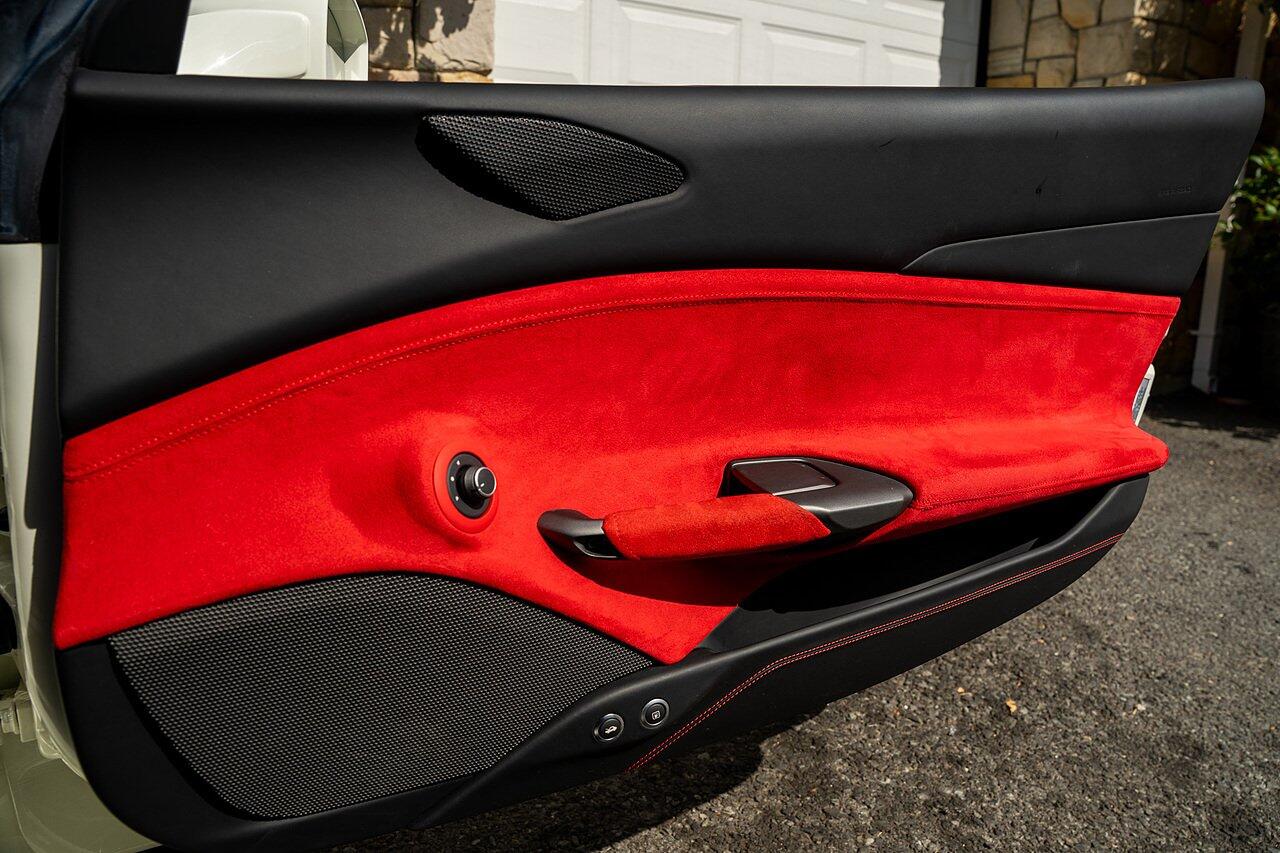 Ferrari 488 view 53