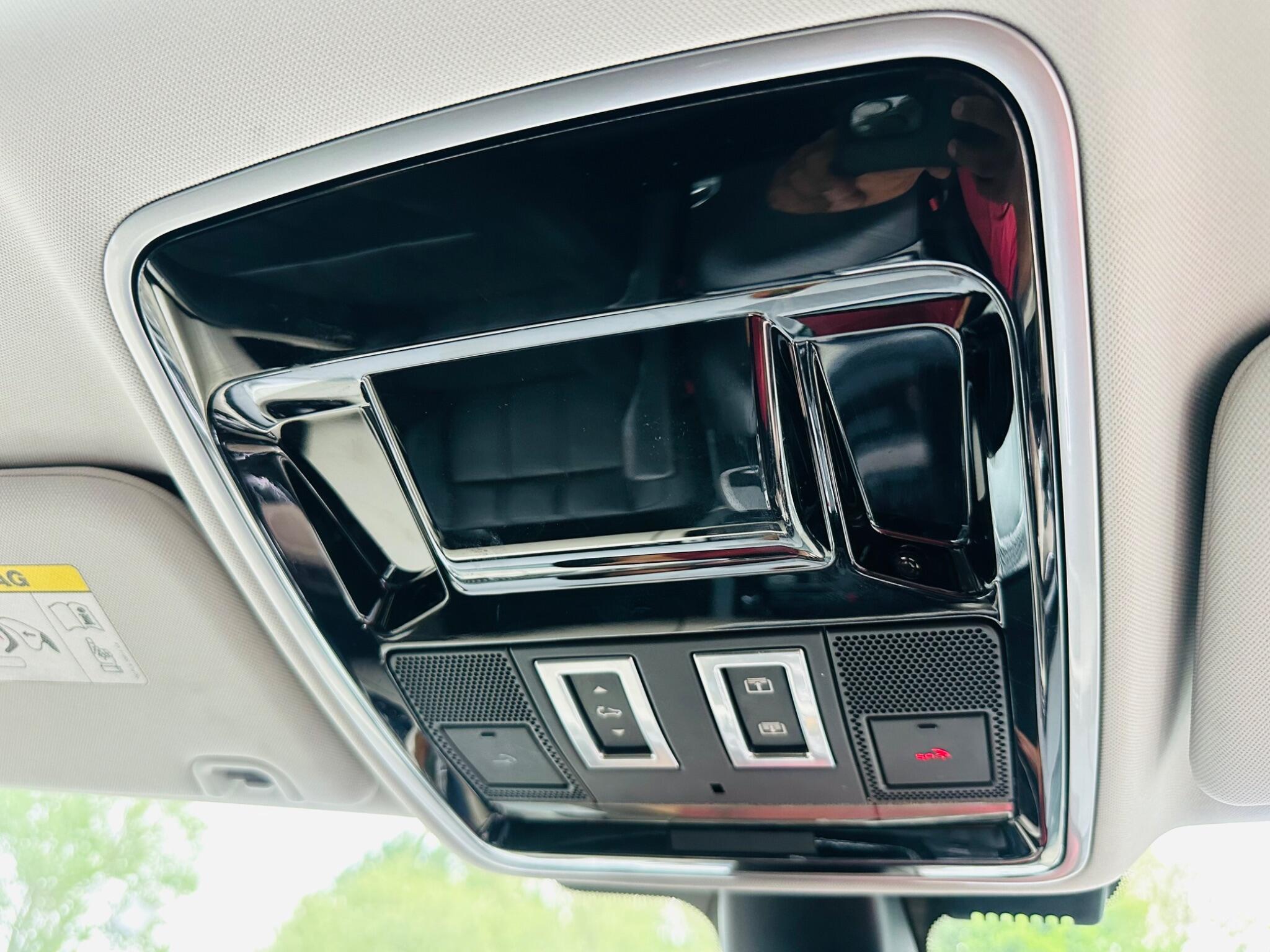 Land Rover Range Rover view 54