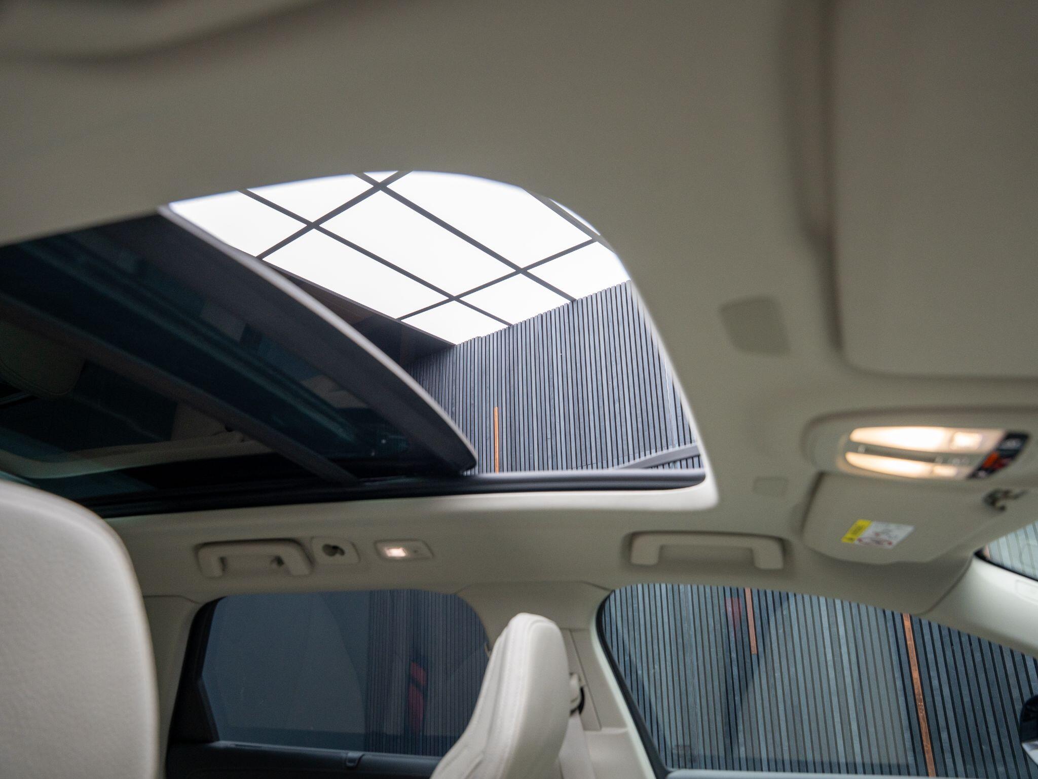 Volvo V90 view 4