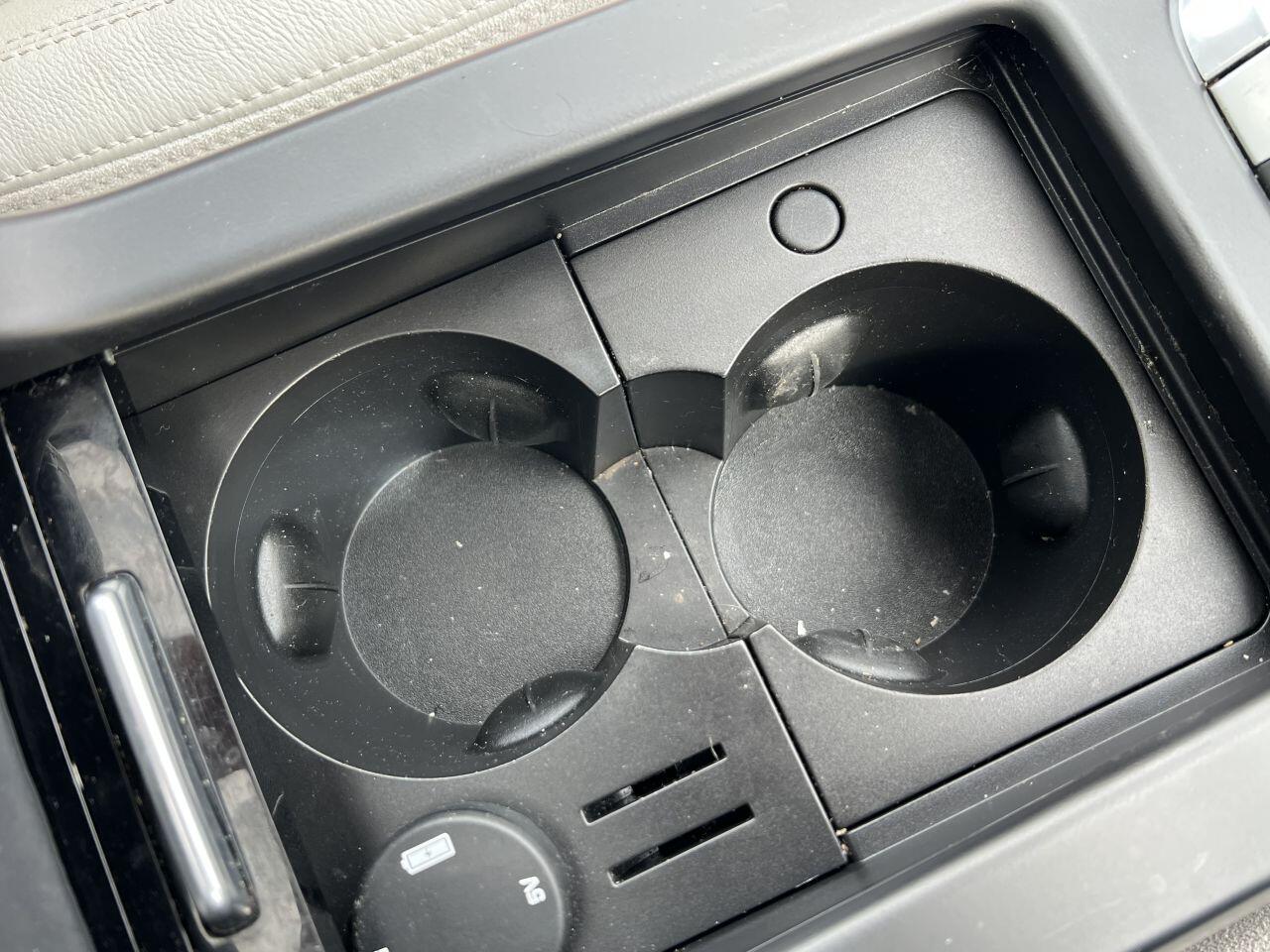 Land Rover Discovery Sport view 39