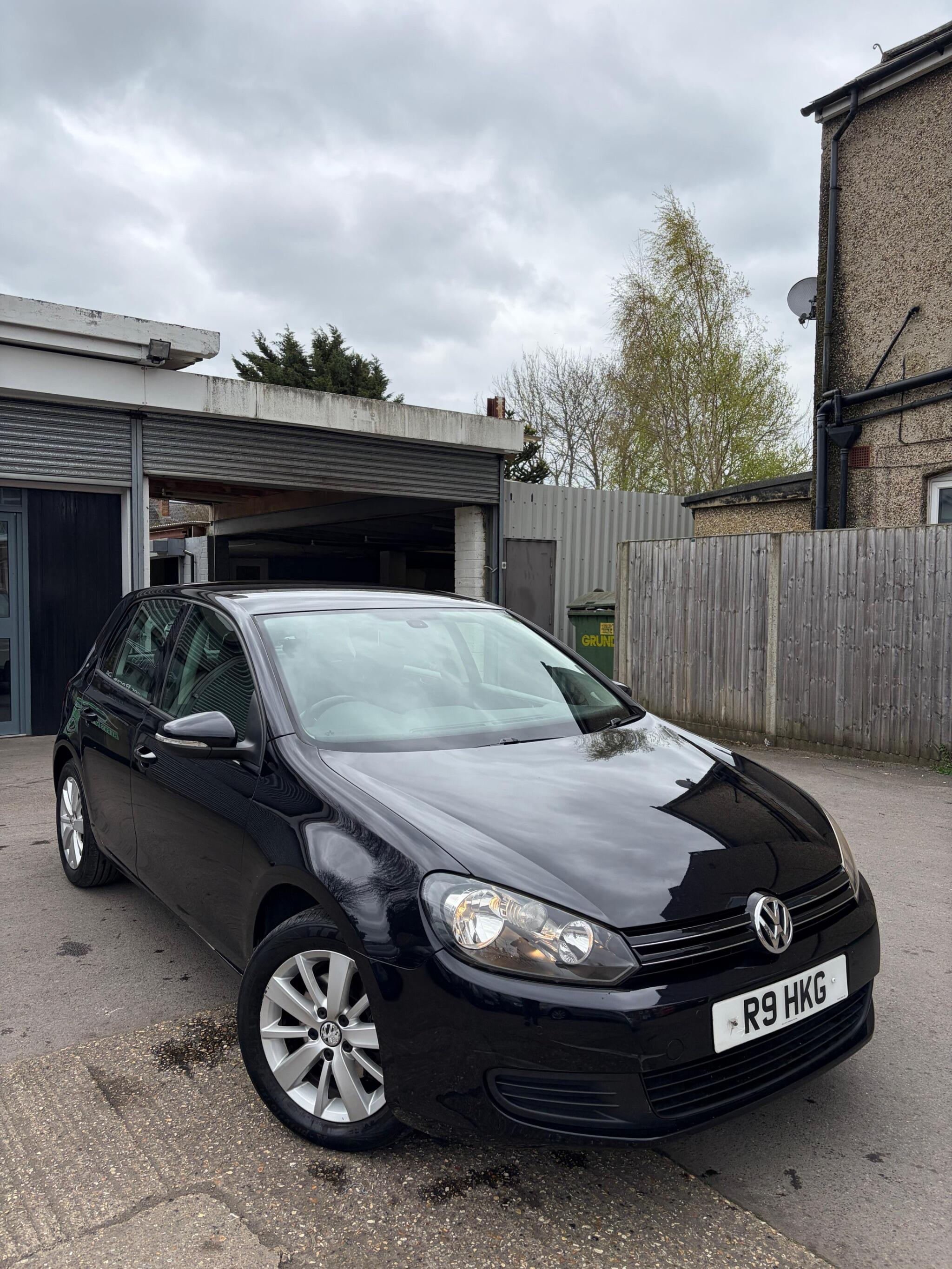 2010 Volkswagen Golf 1.4 TSI SE DSG Euro 5 5dr image 2