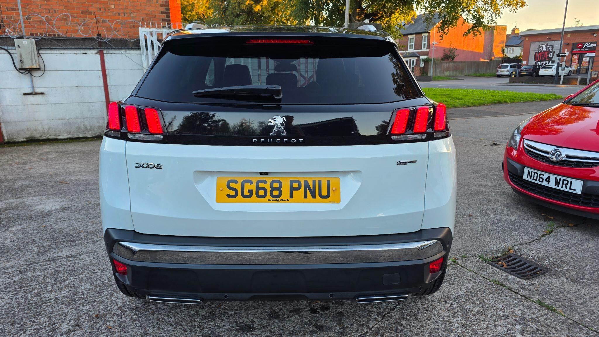 Peugeot 3008 view 12