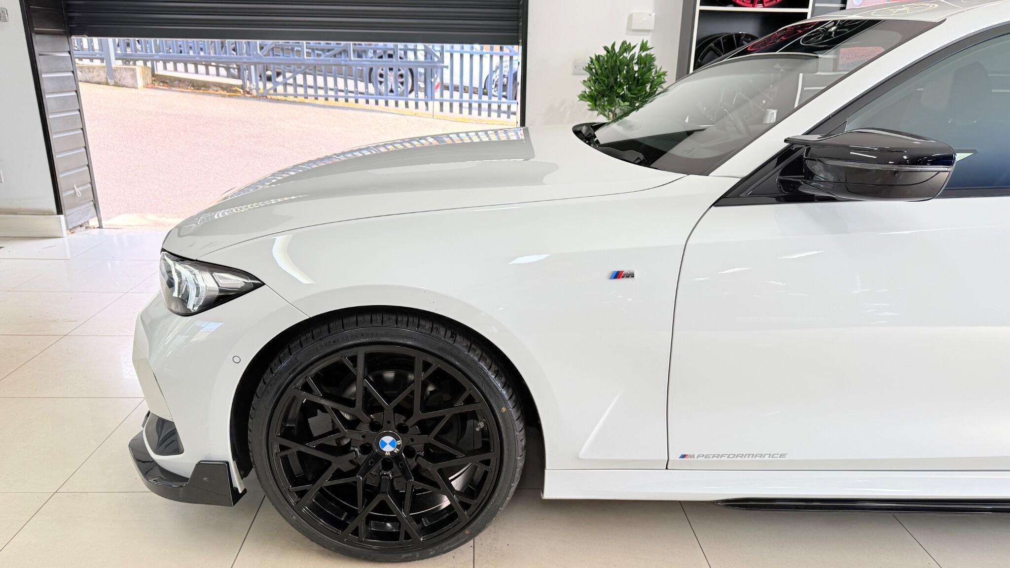 BMW 3 Series view 41