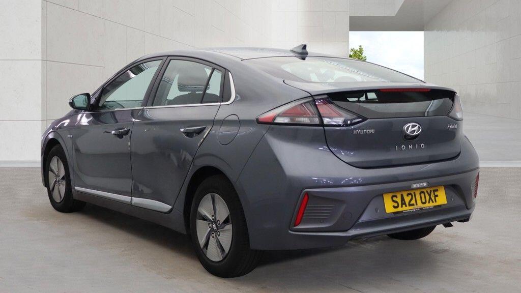 Hyundai IONIQ view 12