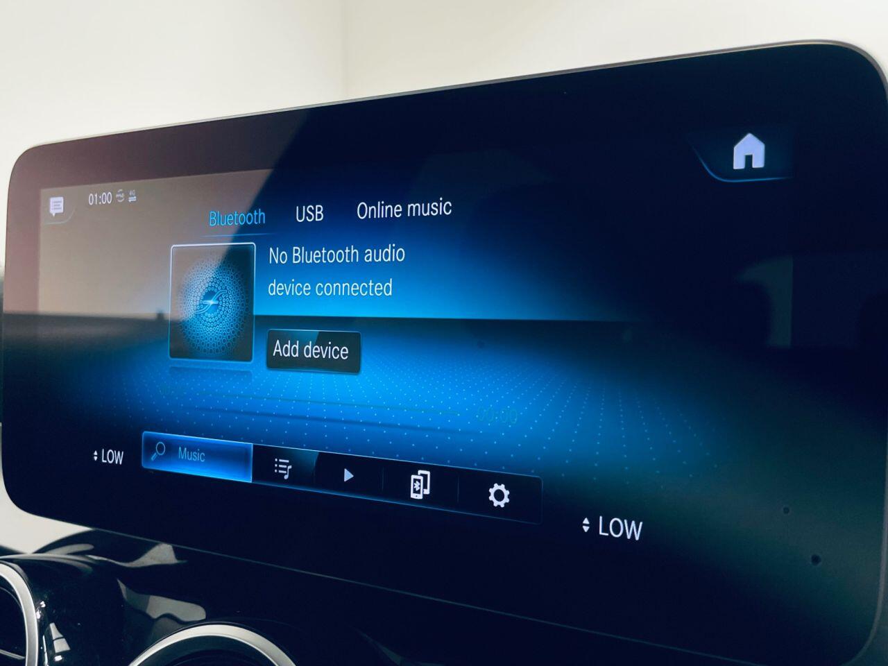 Mercedes-Benz GLC view 12