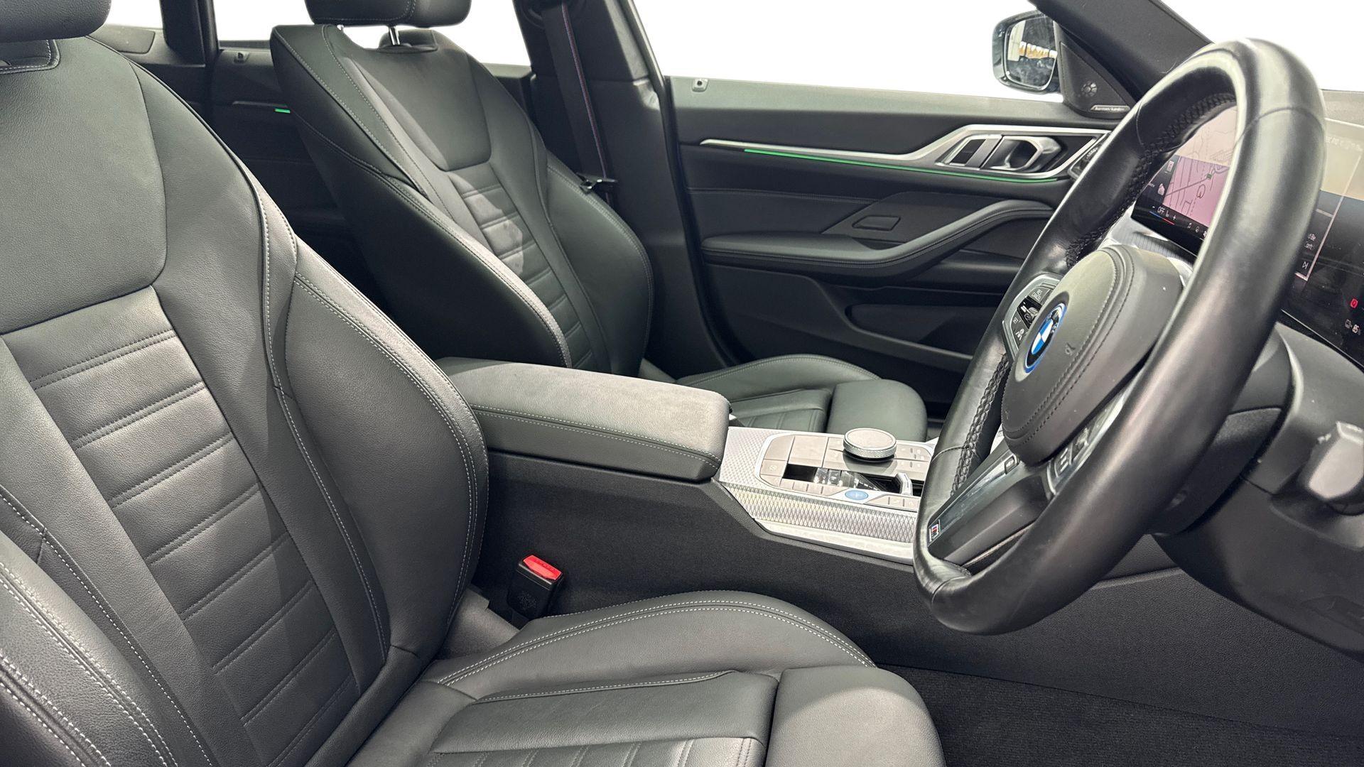 BMW i4 view 11