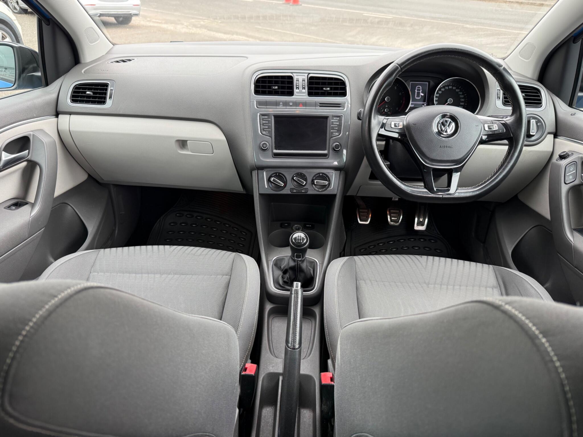 Volkswagen Polo view 12