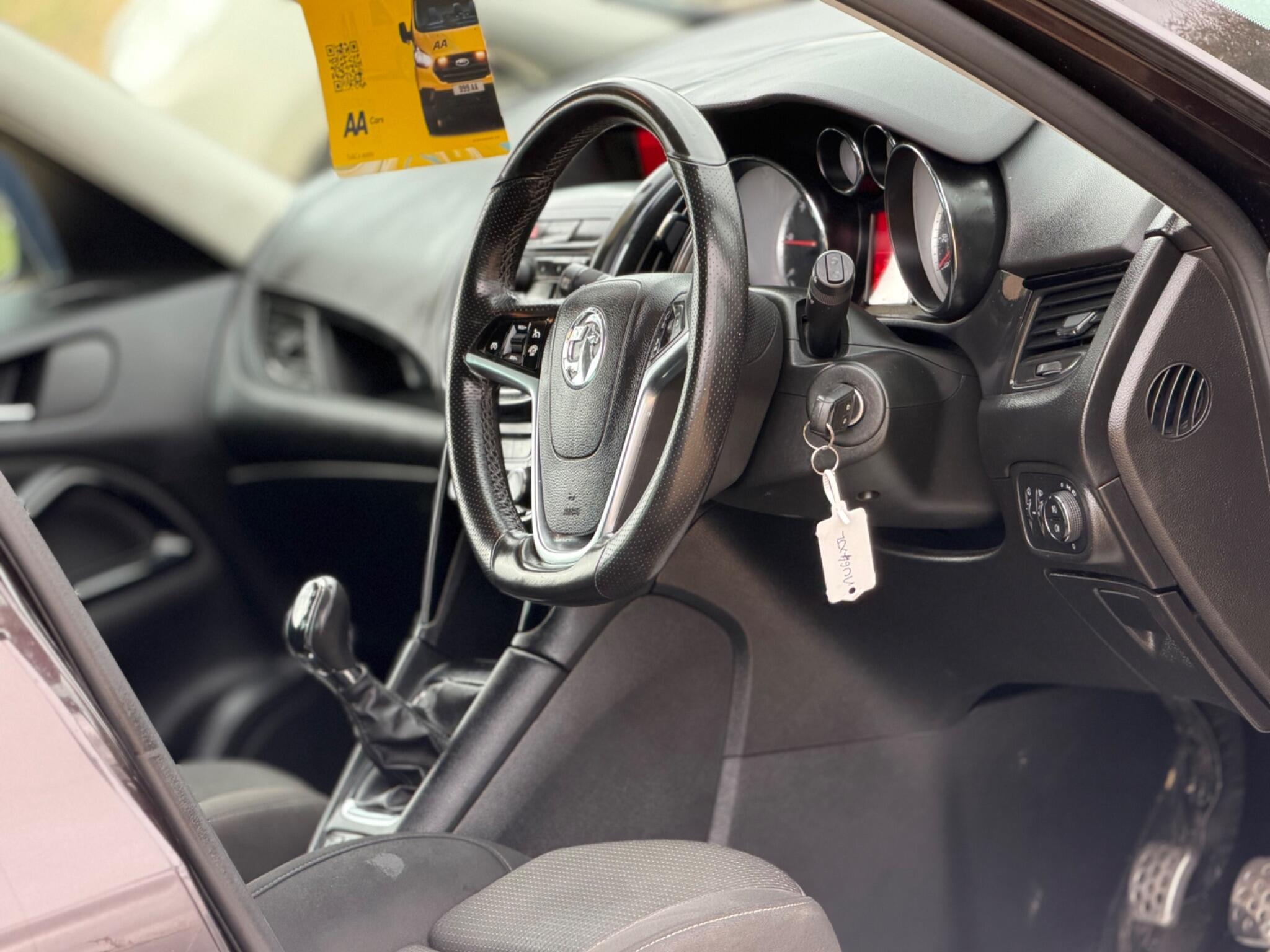 2014 Vauxhall Zafira Tourer 2.0 CDTi SRi Euro 5 5dr image 20