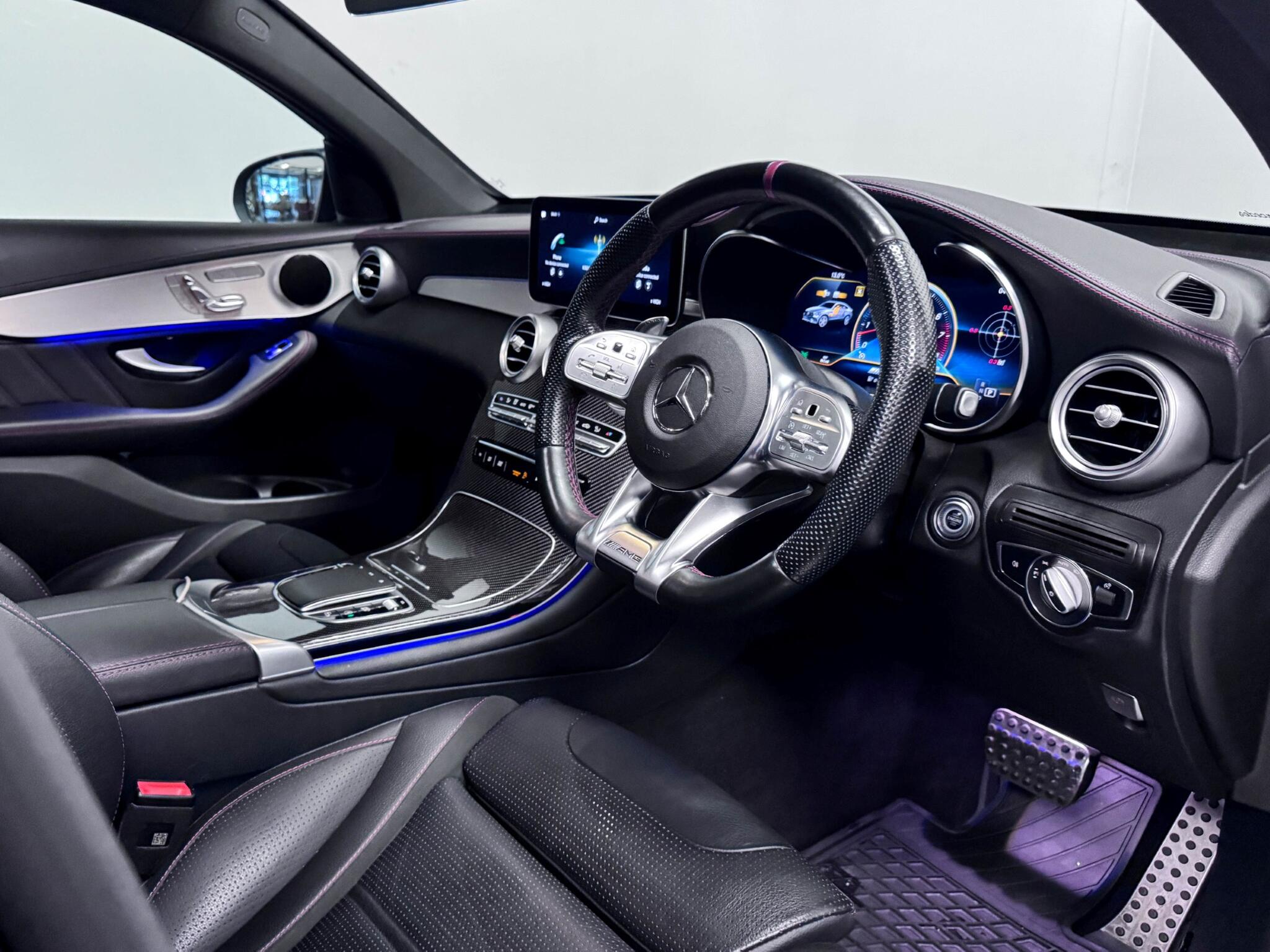 Mercedes-Benz GLC view 11