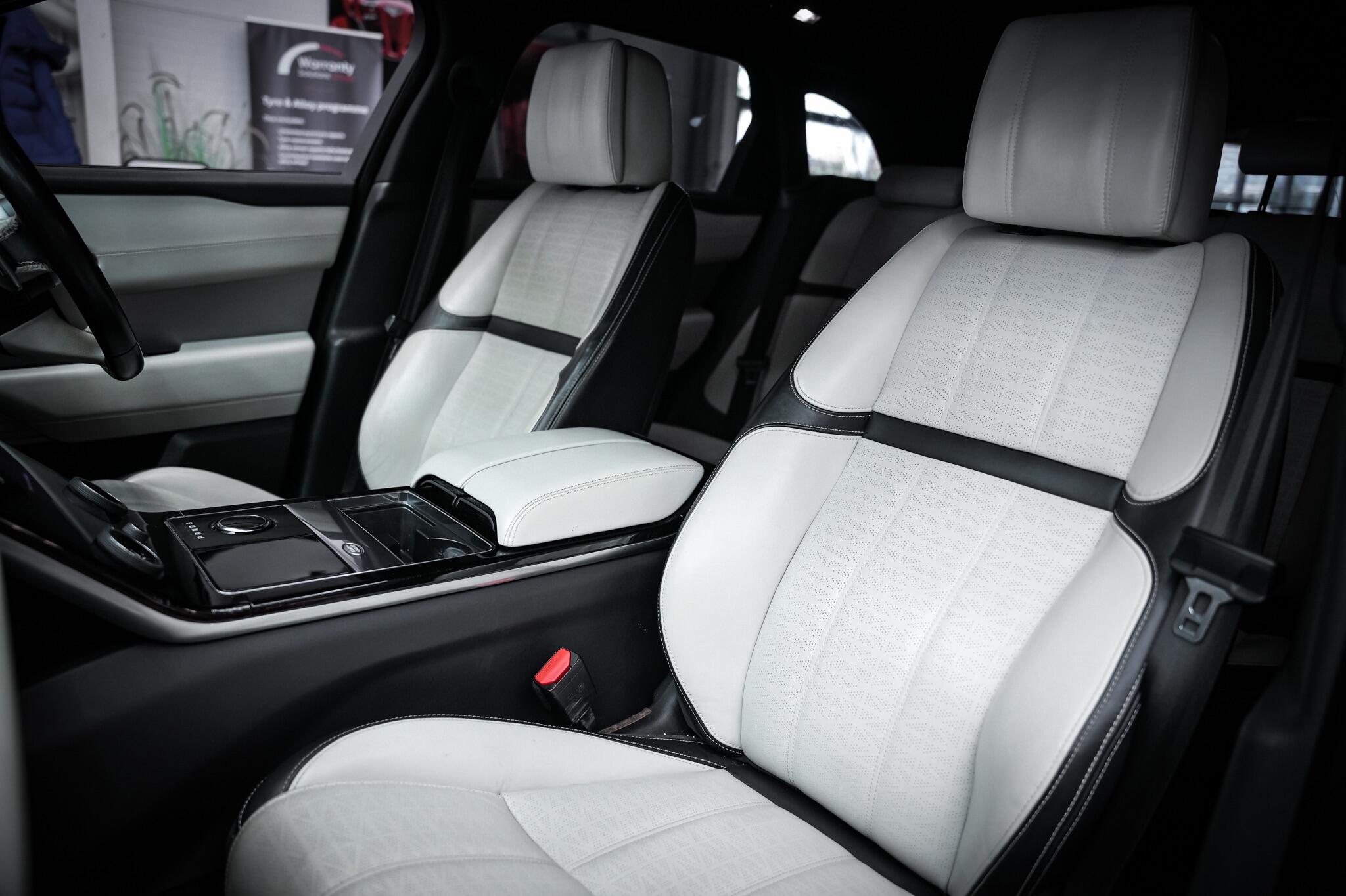 Land Rover Range Rover Velar view 23