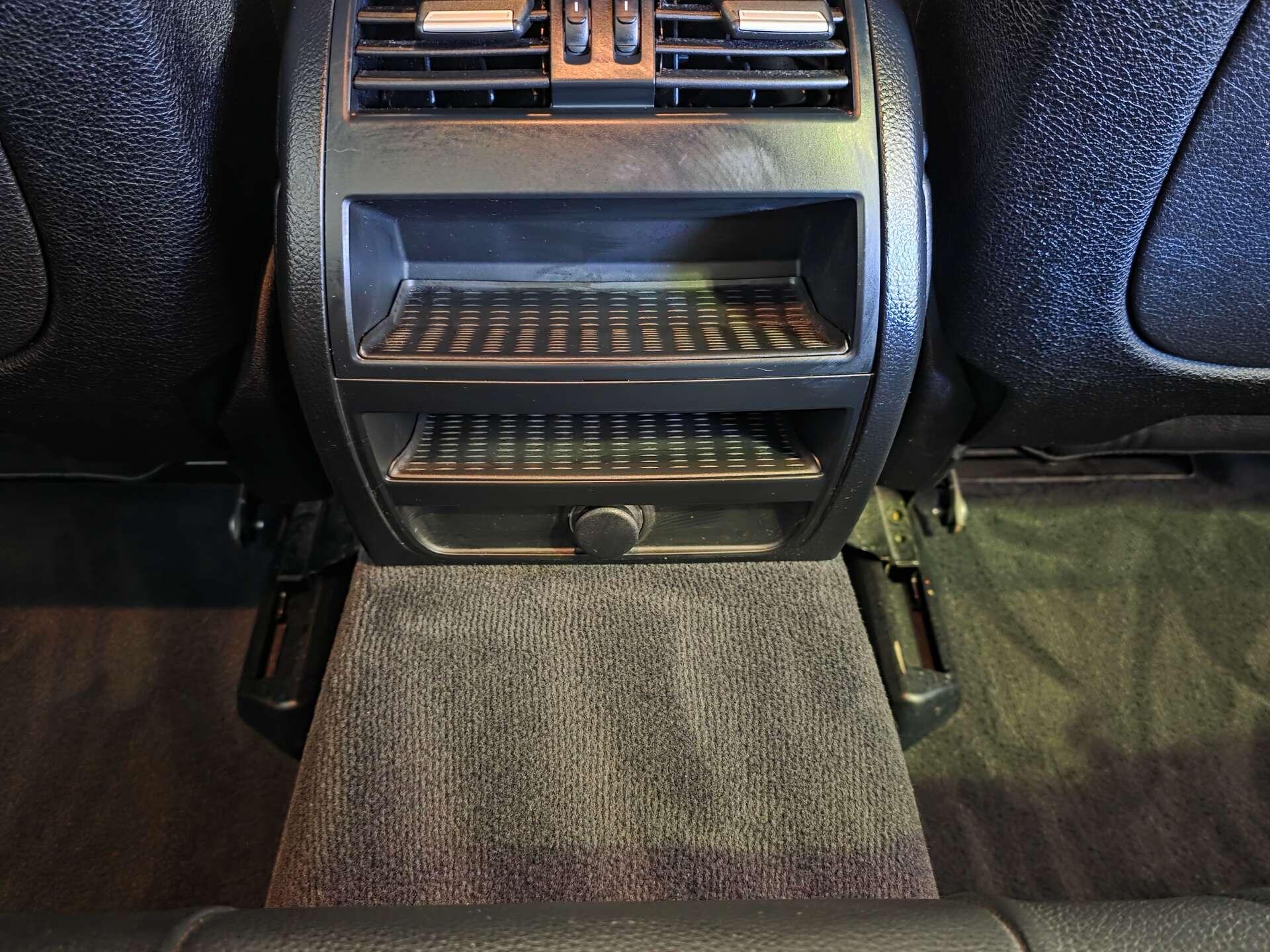 BMW 5 Series view 43