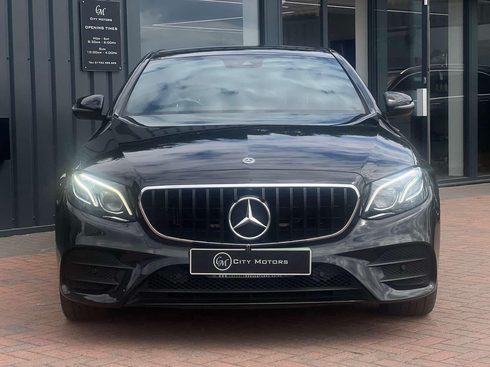 Mercedes-Benz E-Class view 4