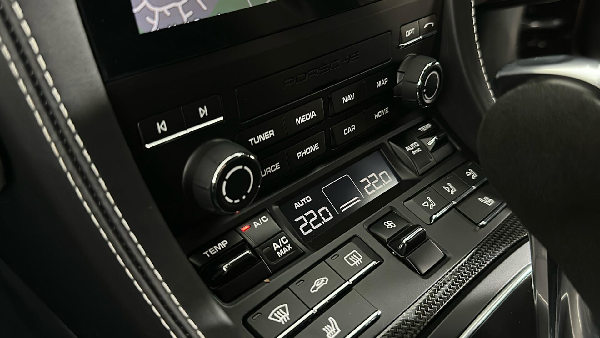 Porsche Cayman view 7
