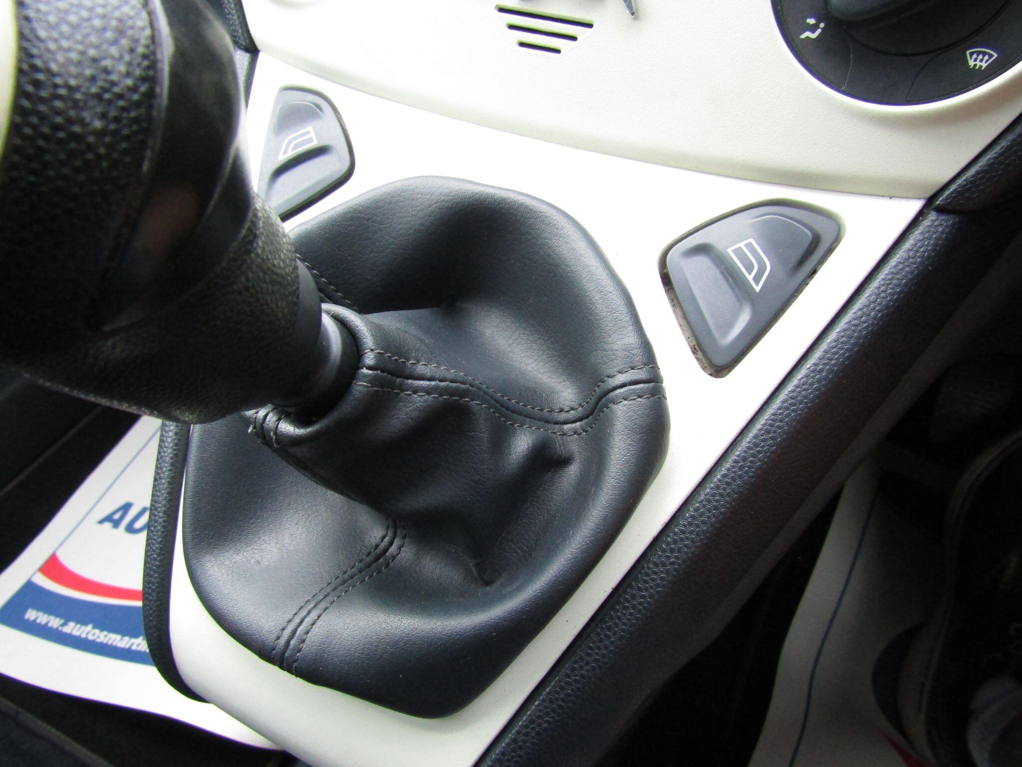 Ford Edge view 10
