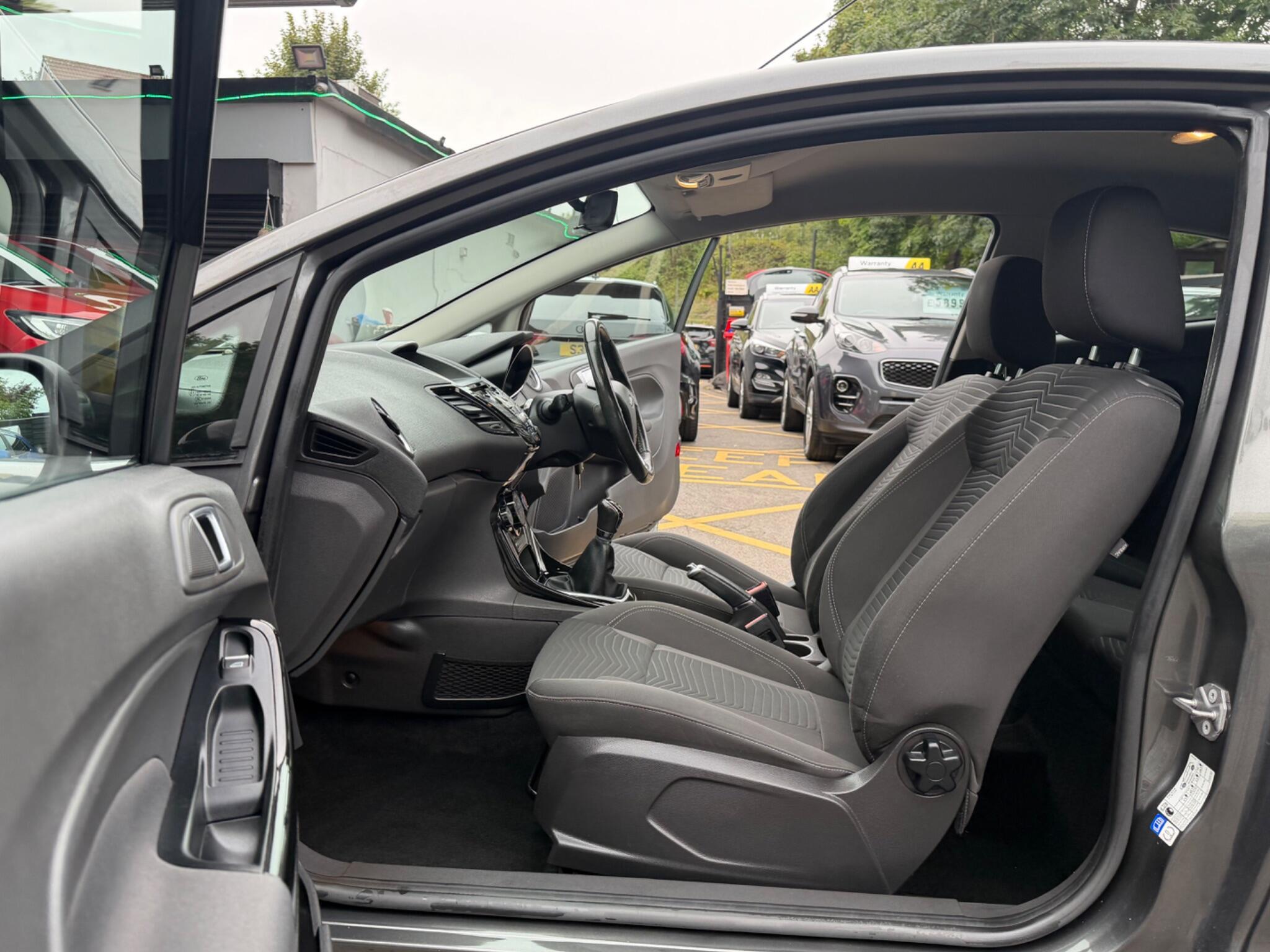 Ford Fiesta view 22