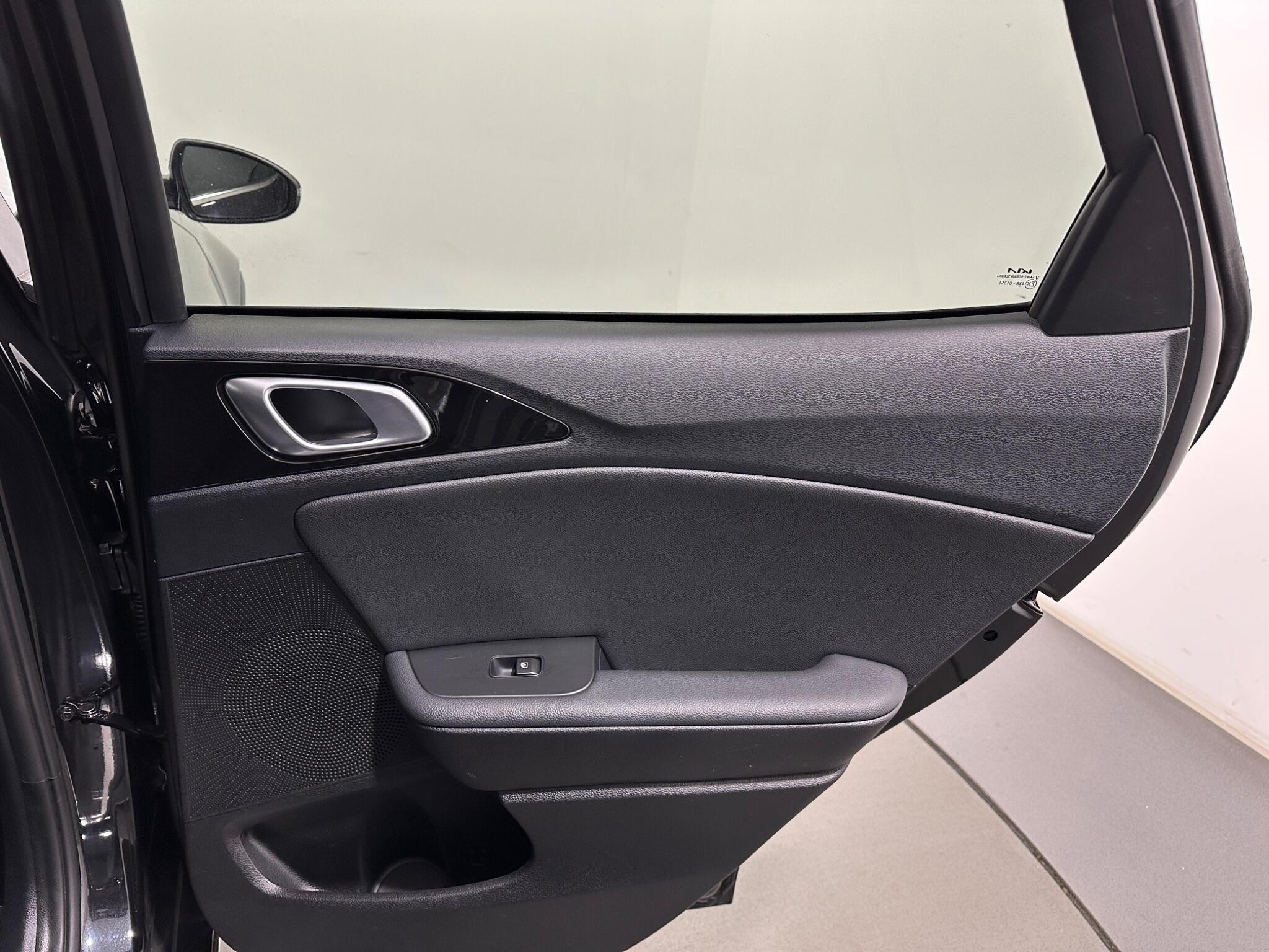 Kia Xceed view 43
